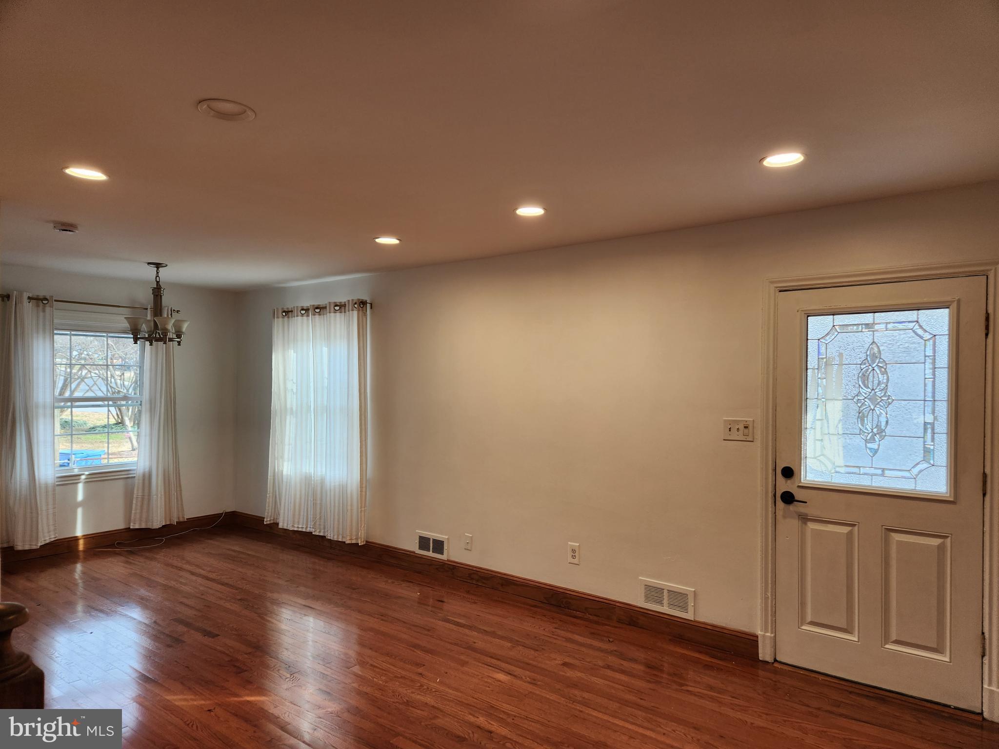 LONG BRANCH VILLAGE - Residential Lease