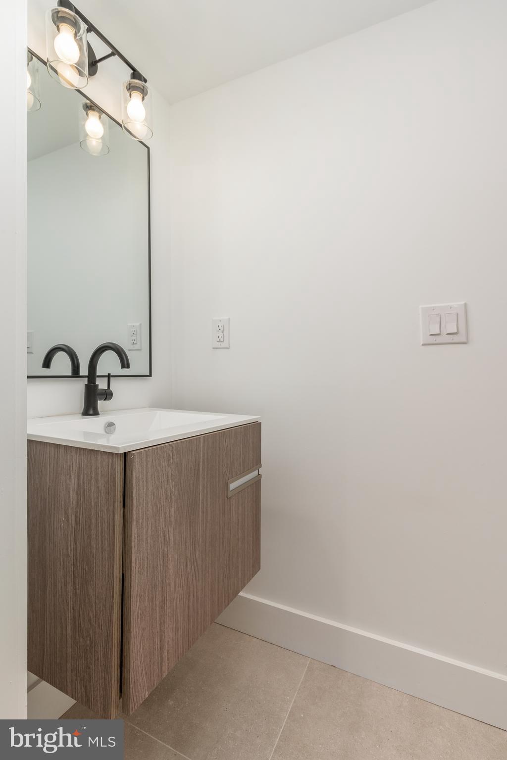 GRADUATE HOSPITAL - Residential