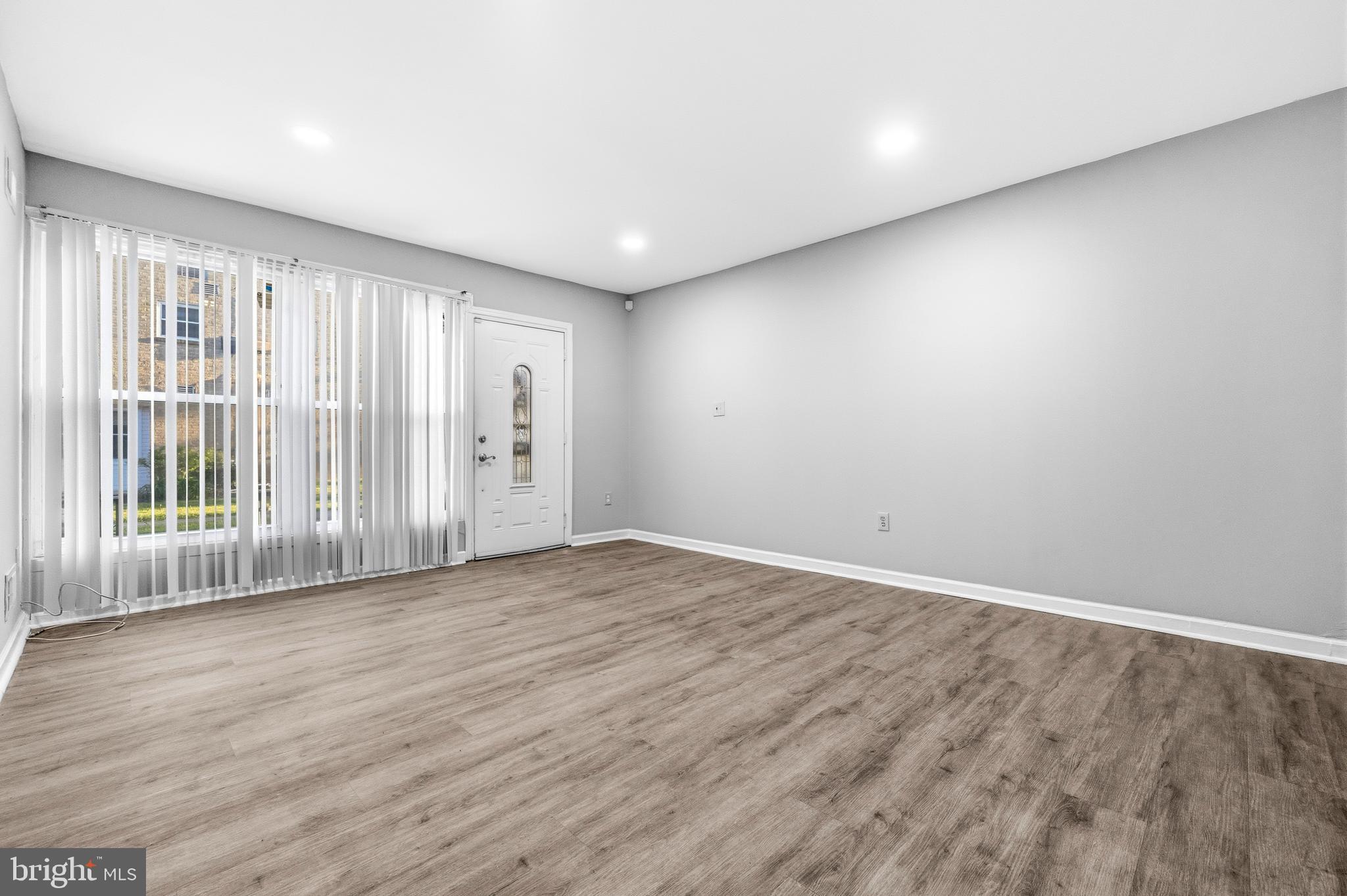 OLD TOWNE VILLAGE - Residential