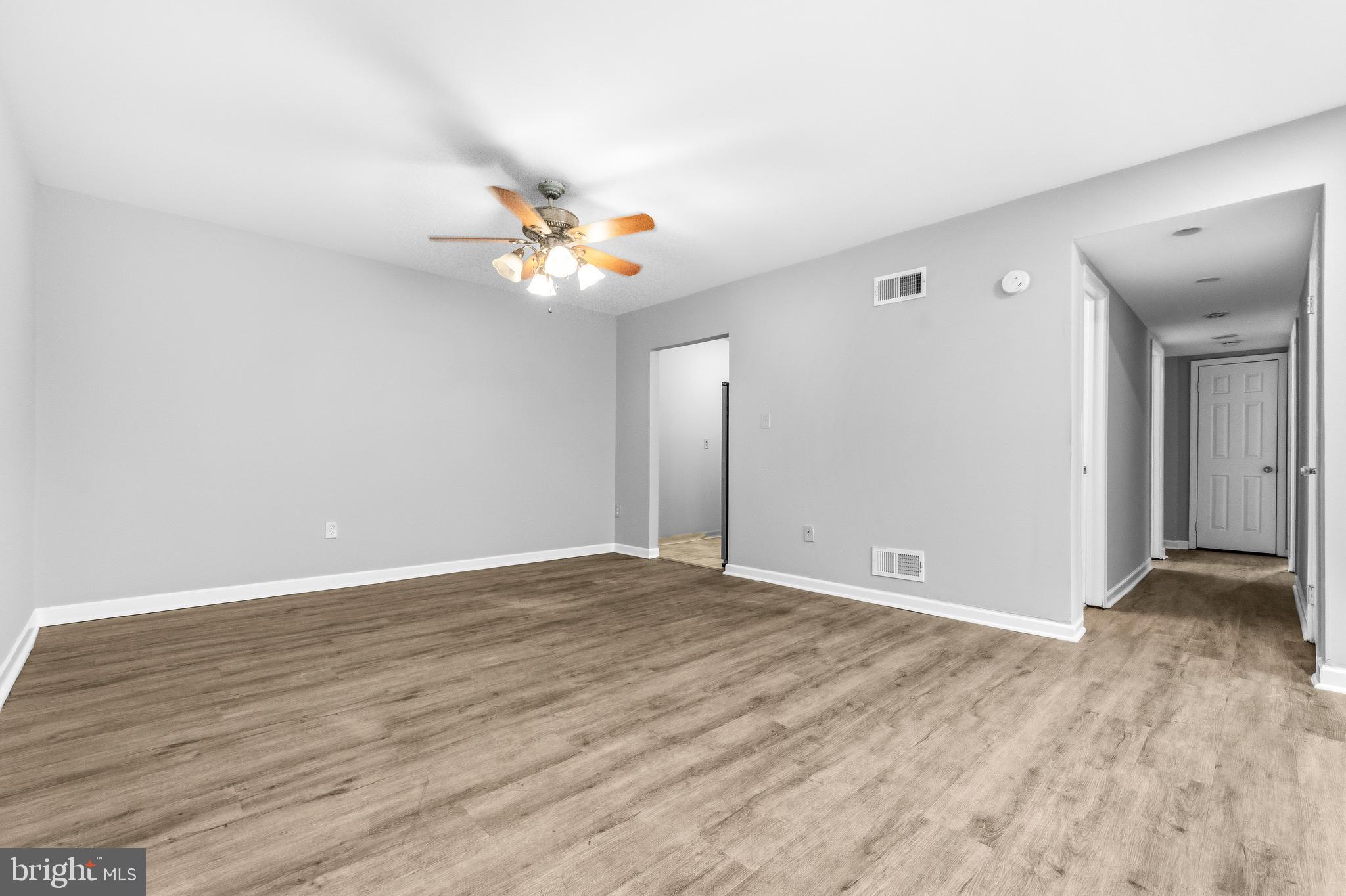 OLD TOWNE VILLAGE - Residential