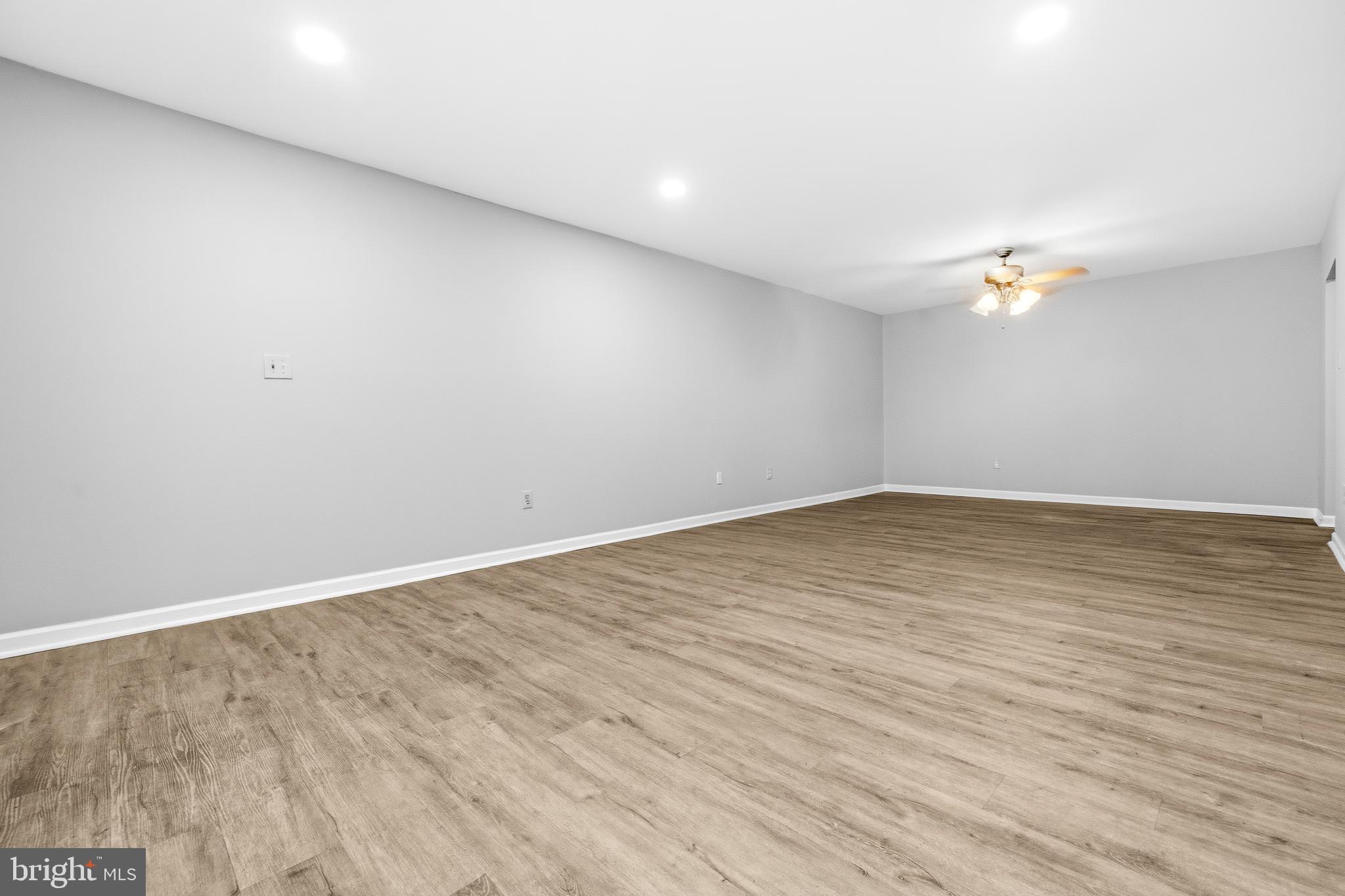 OLD TOWNE VILLAGE - Residential