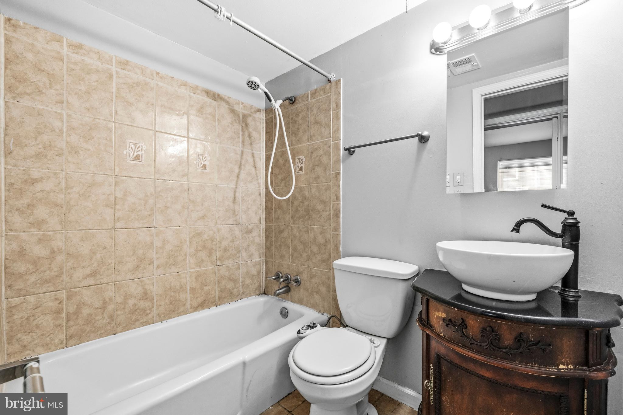 OLD TOWNE VILLAGE - Residential