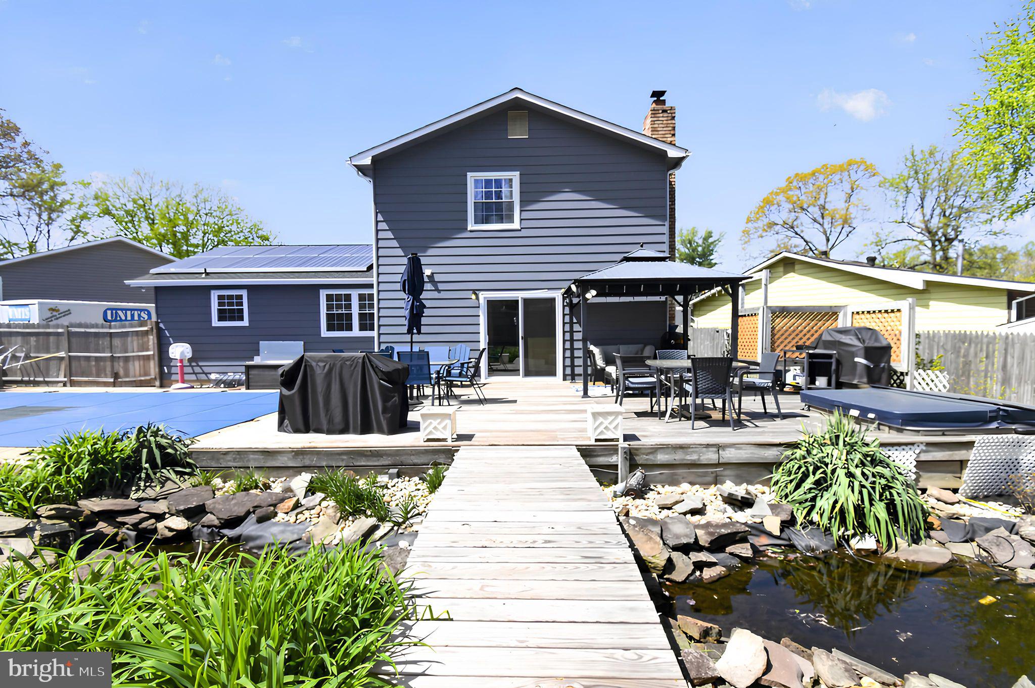 SPRIGGS COVE - Residential