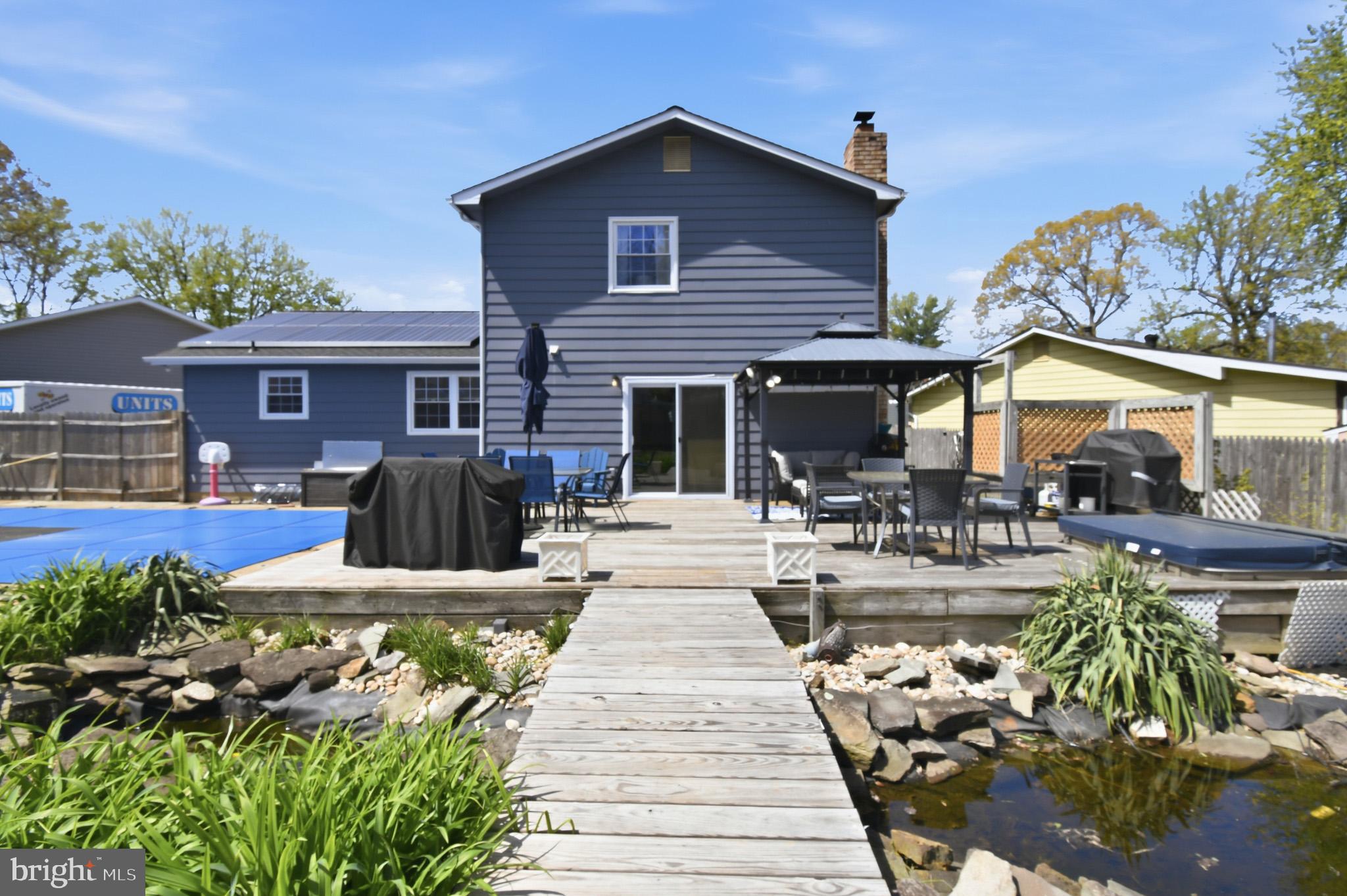 SPRIGGS COVE - Residential