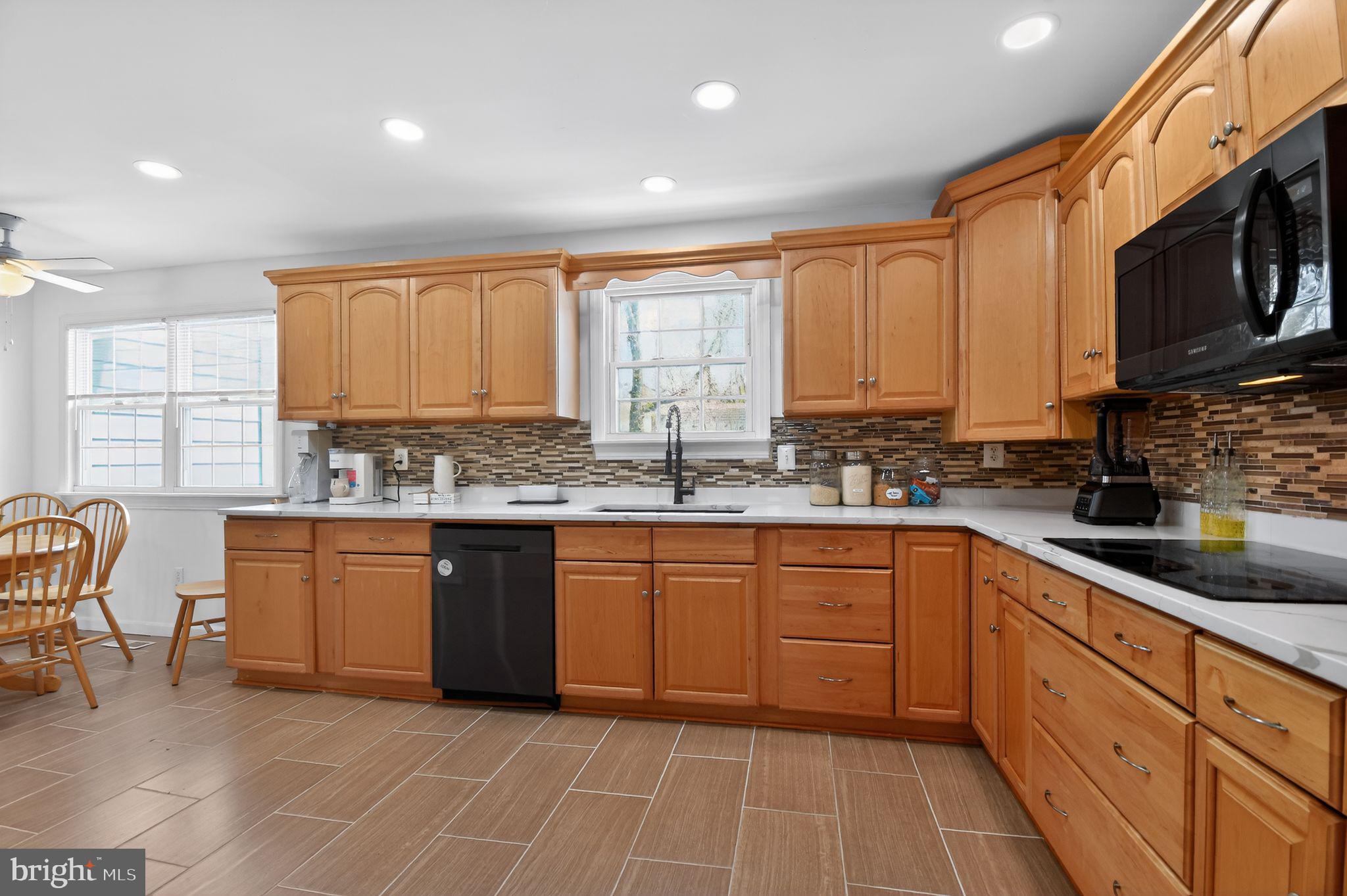 SPRIGGS COVE - Residential