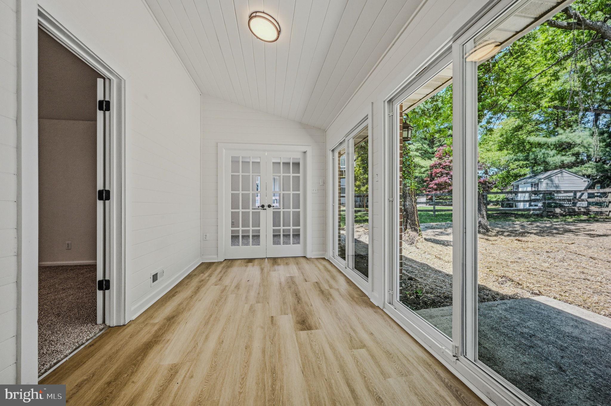 ROLLING HILLS (CHESAPEAKE ISLE) - Residential