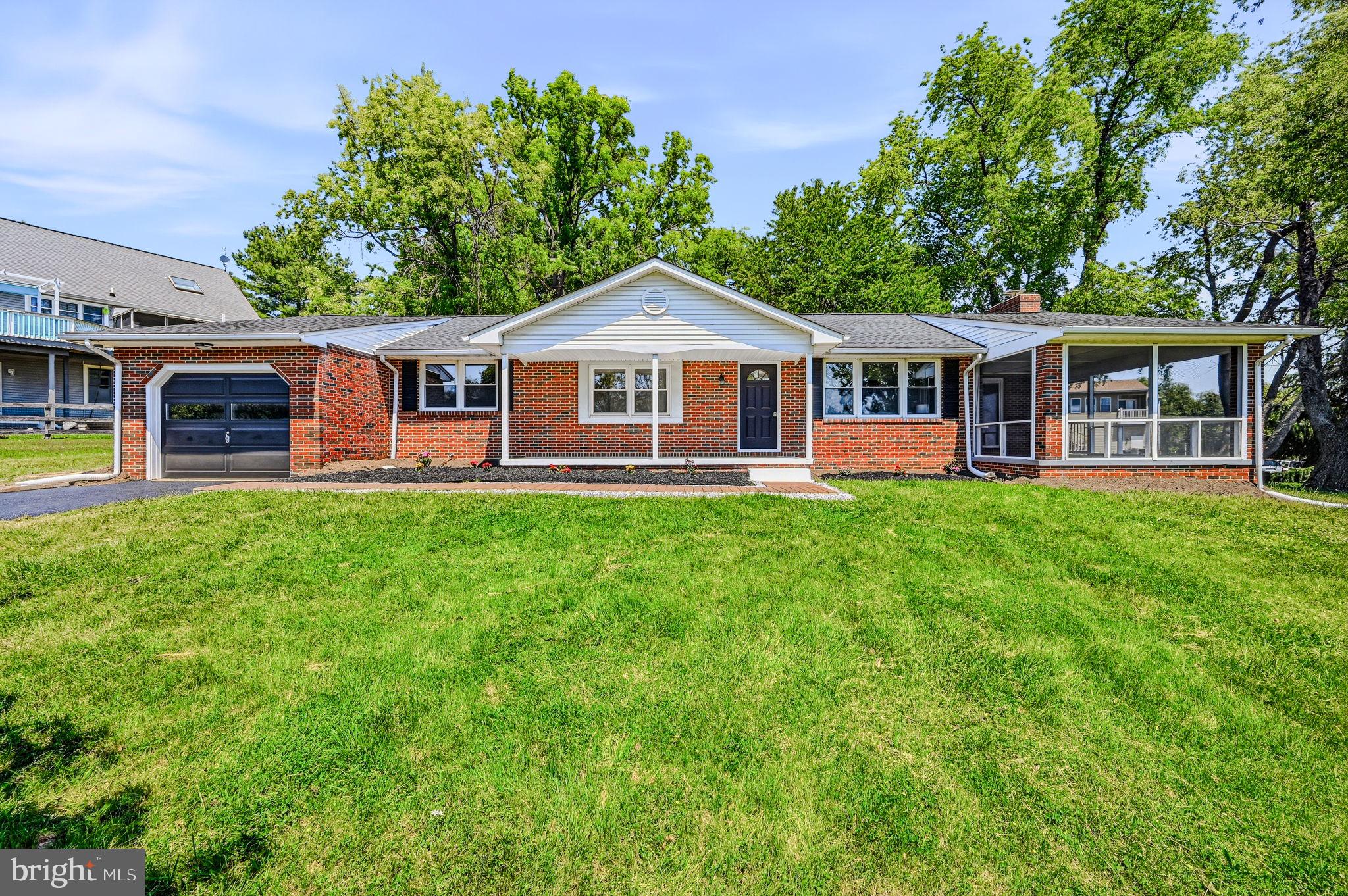 ROLLING HILLS (CHESAPEAKE ISLE) - Residential