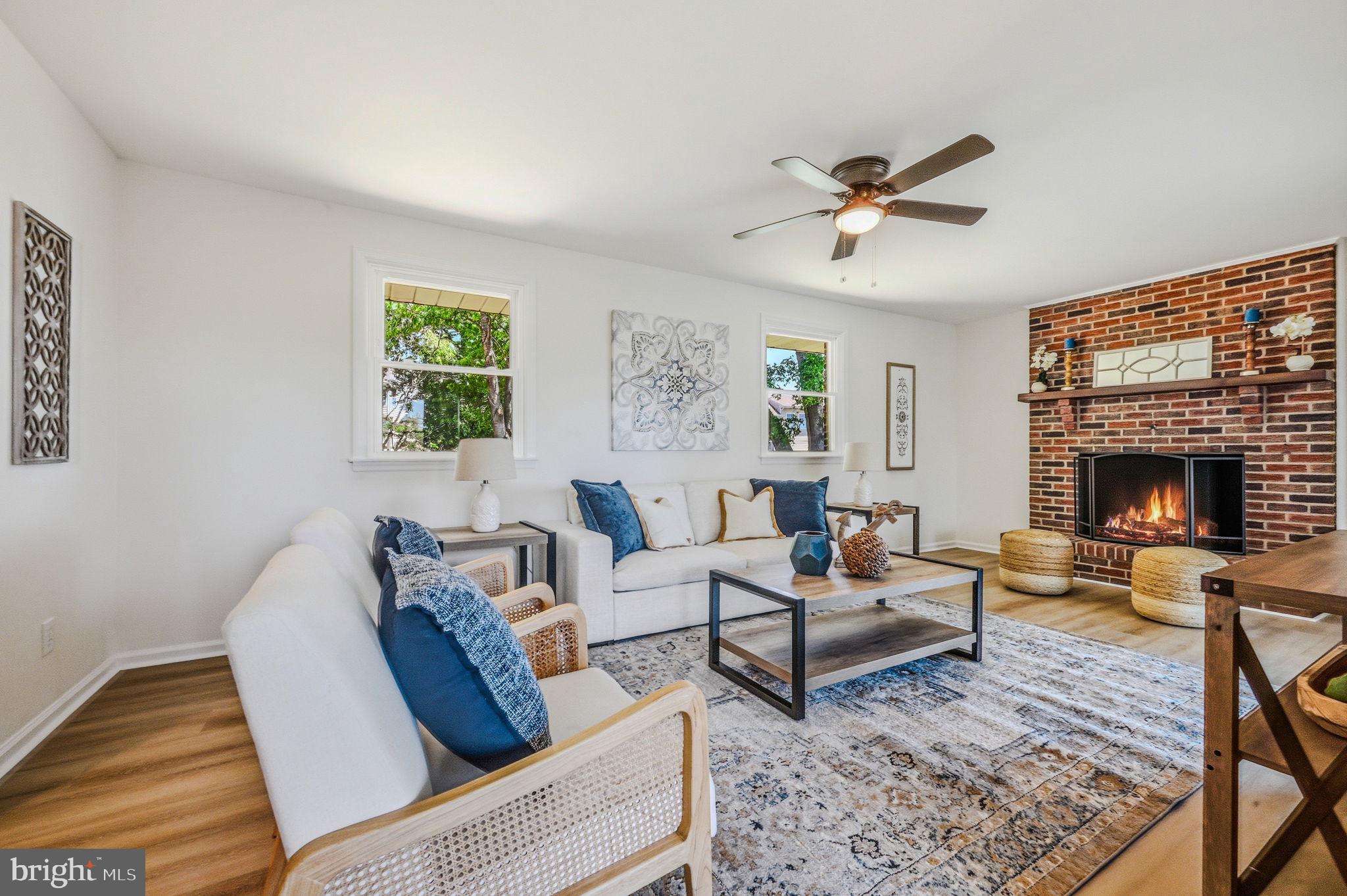 ROLLING HILLS (CHESAPEAKE ISLE) - Residential