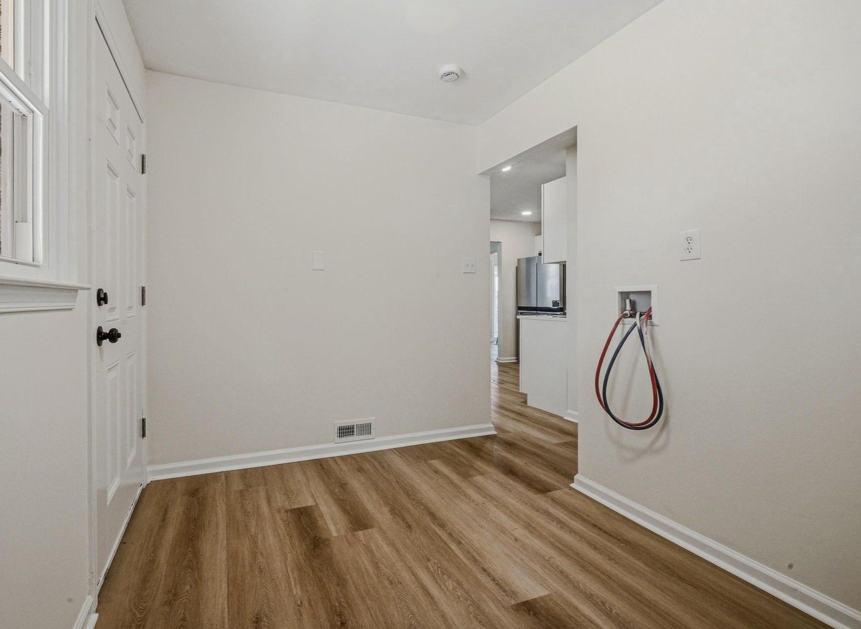 ROLLING HILLS (CHESAPEAKE ISLE) - Residential