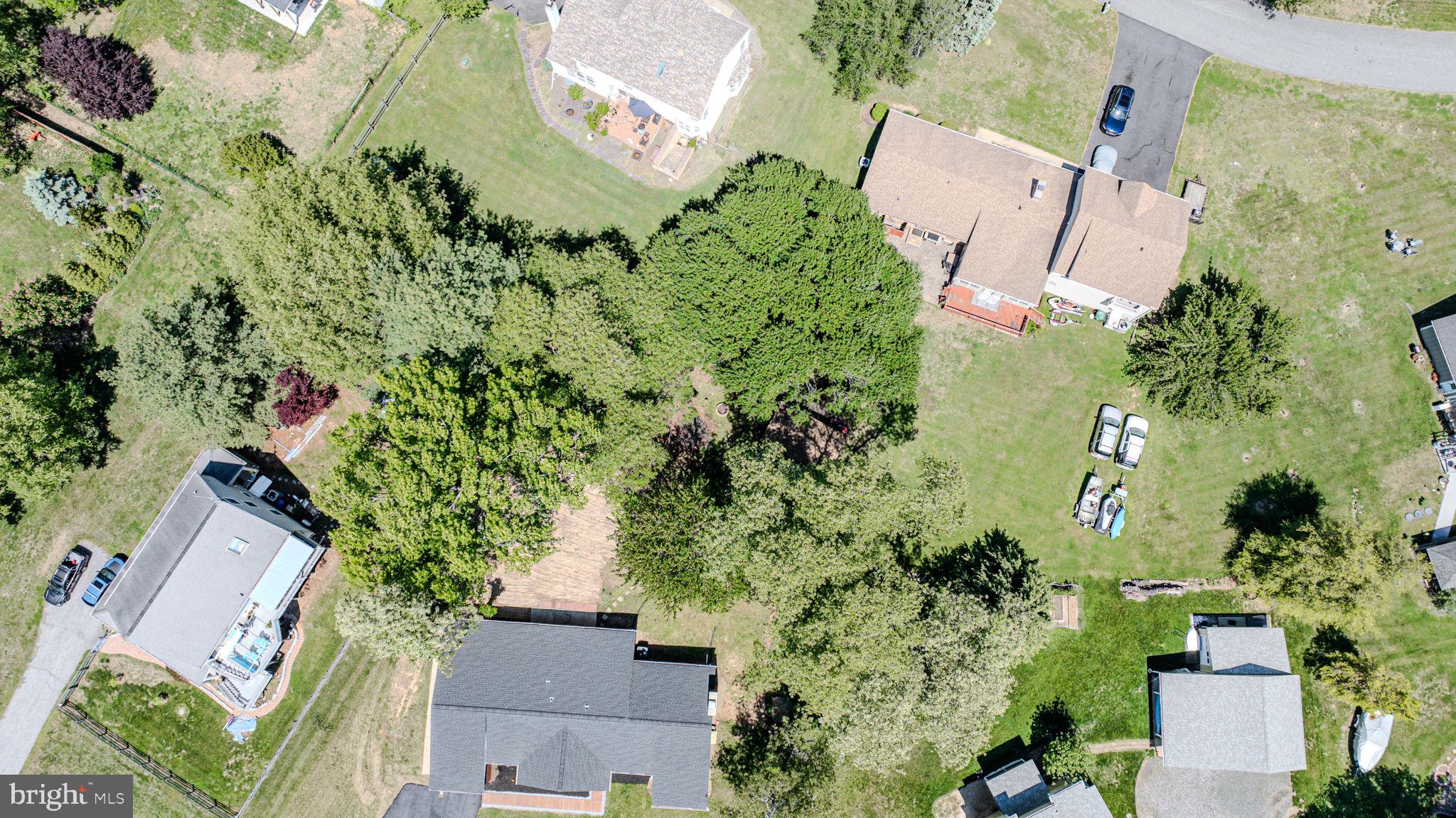 ROLLING HILLS (CHESAPEAKE ISLE) - Residential