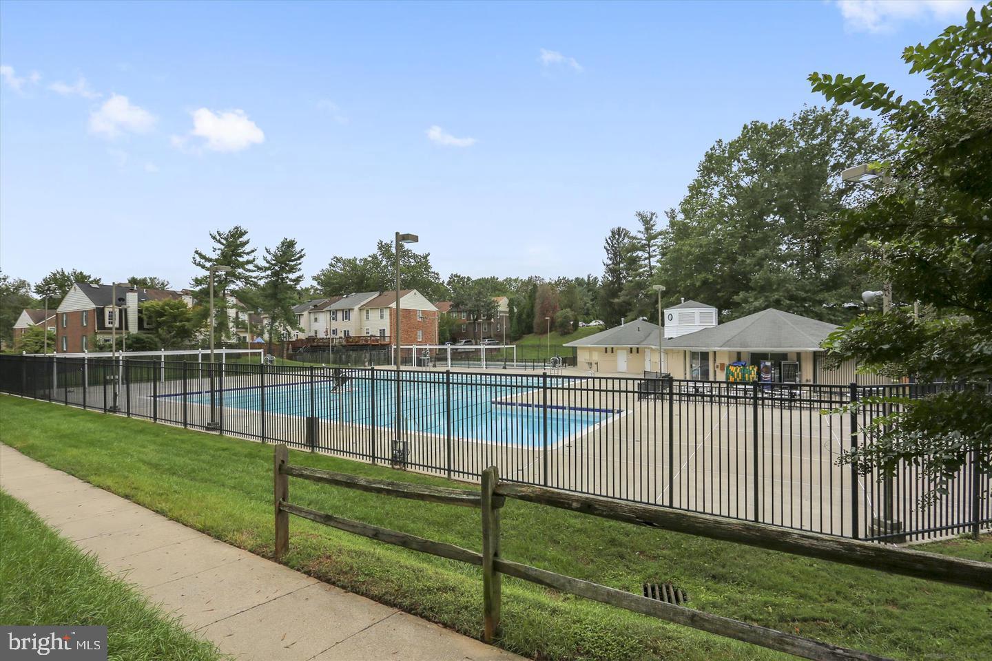 WATTS BRANCH MEADOWS - Residential