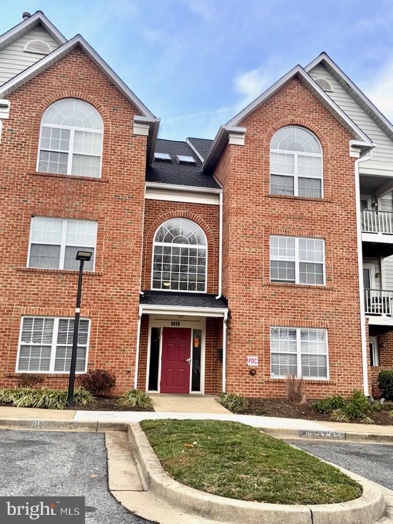 BRINKLEY OVERLOOK - Residential Lease