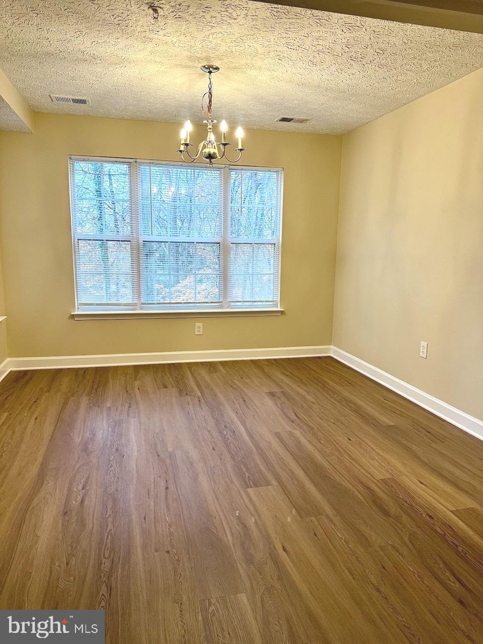 BRINKLEY OVERLOOK - Residential Lease