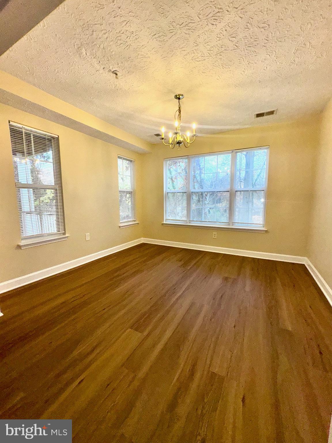 6000 SAINT IGNATIUS DRIVE 202