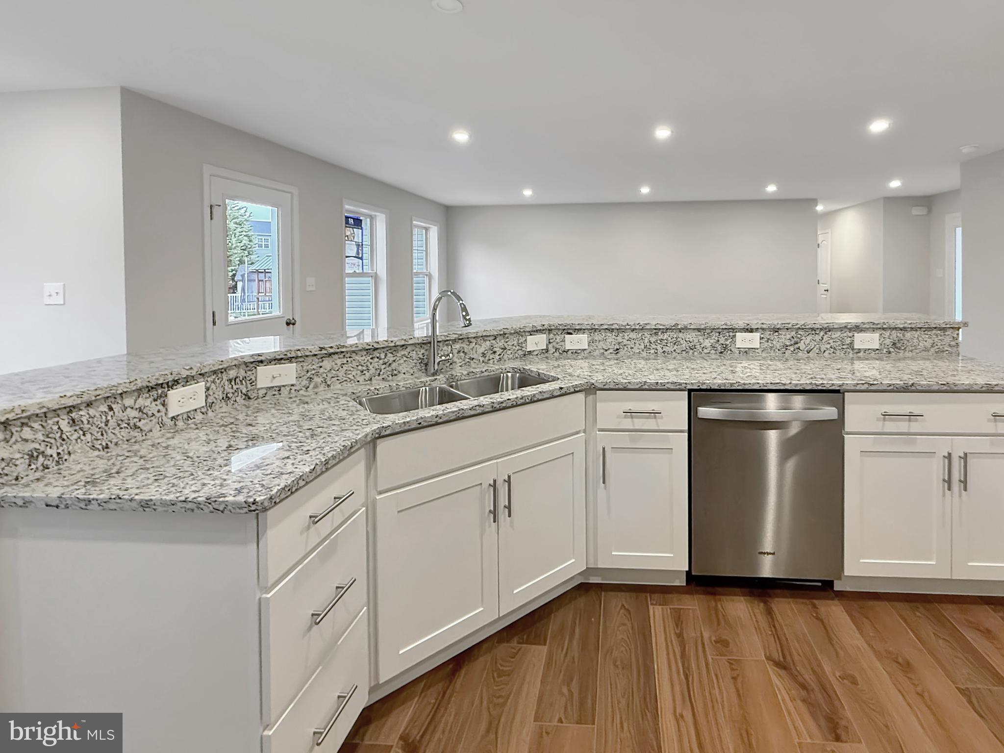 FINDLAY PARK - Residential