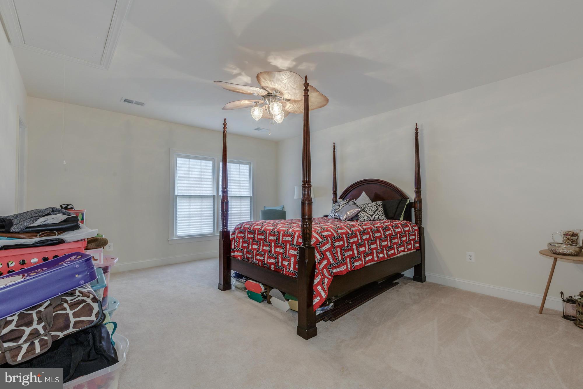 AUTUMN HILLS - Residential