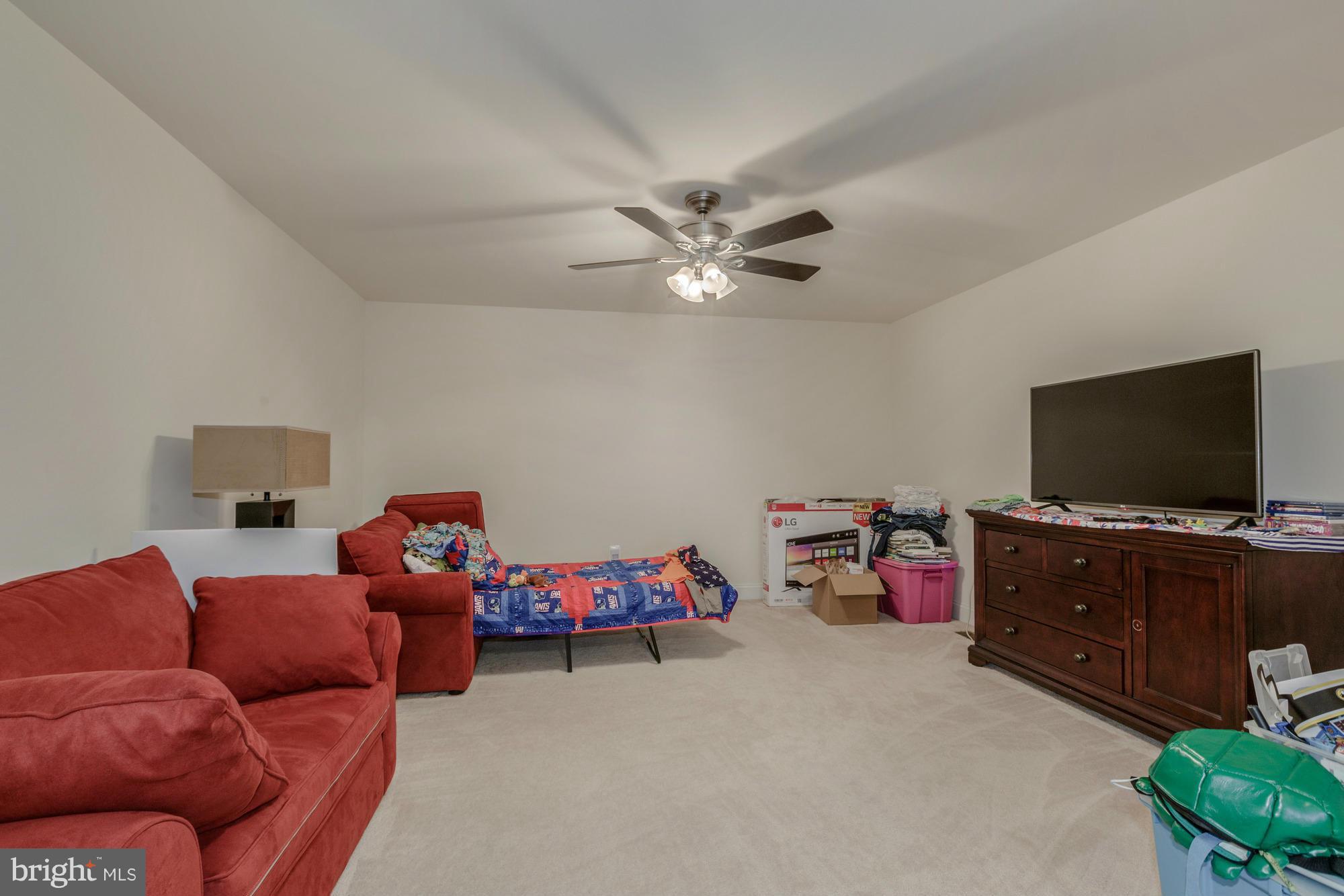 AUTUMN HILLS - Residential