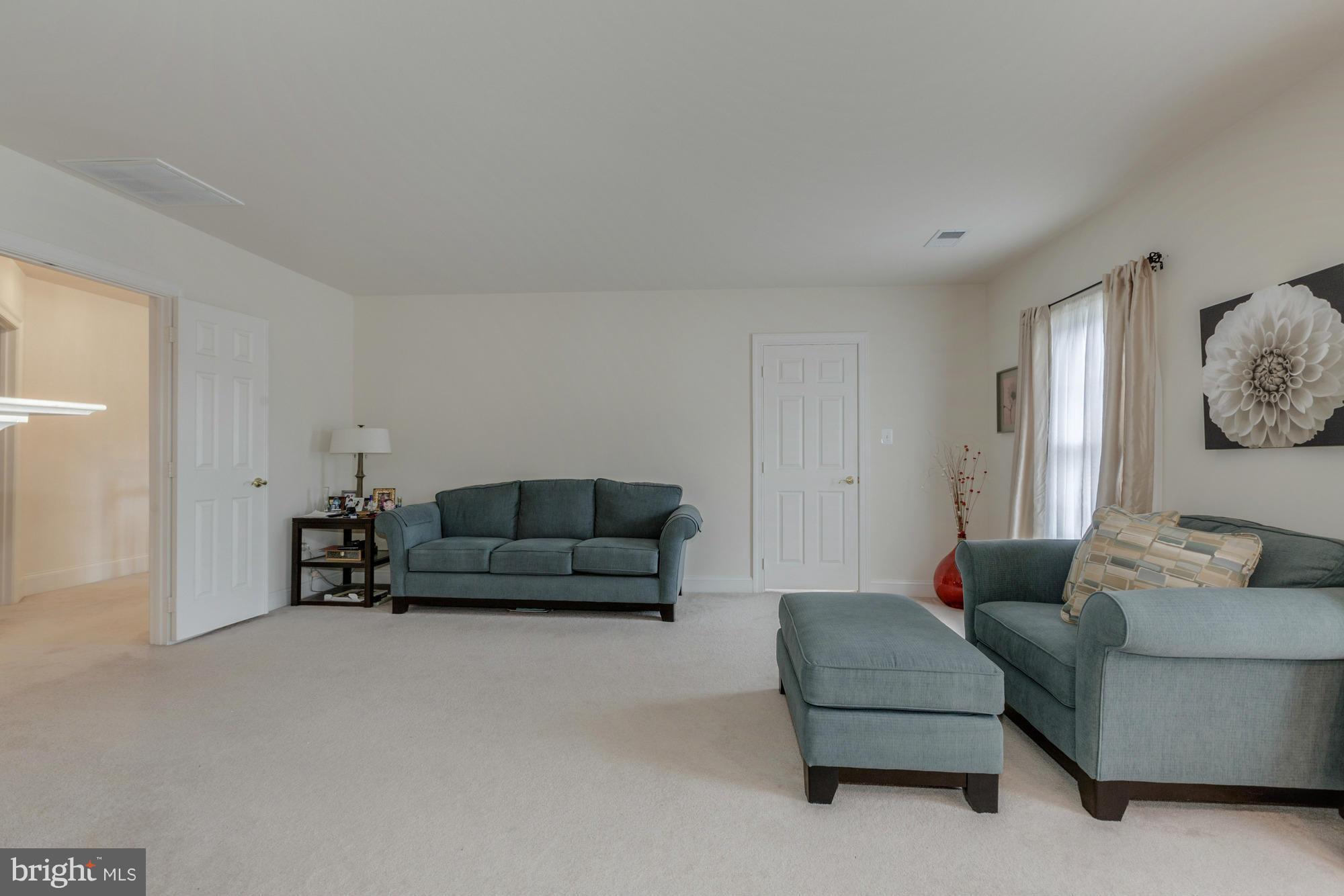 AUTUMN HILLS - Residential