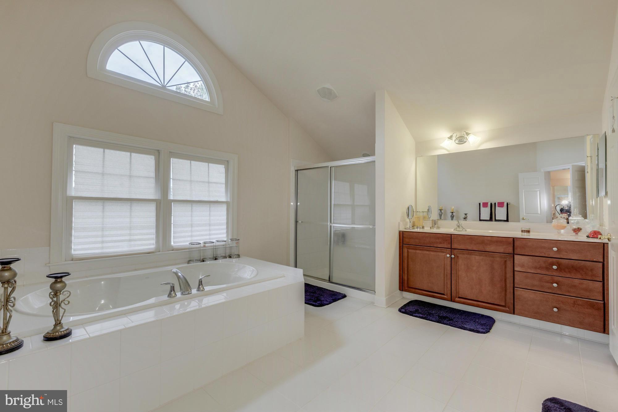 AUTUMN HILLS - Residential