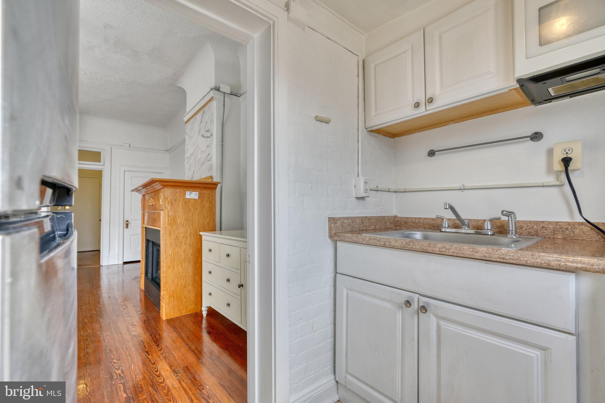 MOUNT VERNON PLACE HISTORIC DISTRICT - Residential Lease