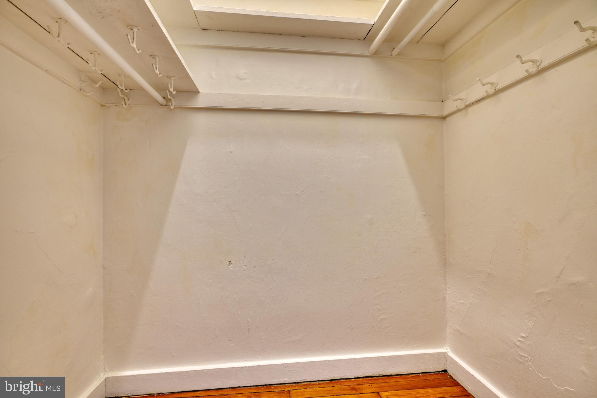 MOUNT VERNON PLACE HISTORIC DISTRICT - Residential Lease