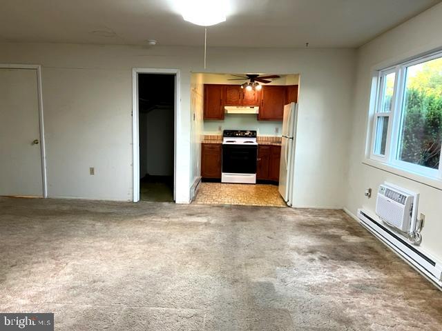 CRESTWOOD VILLAGE - Residential