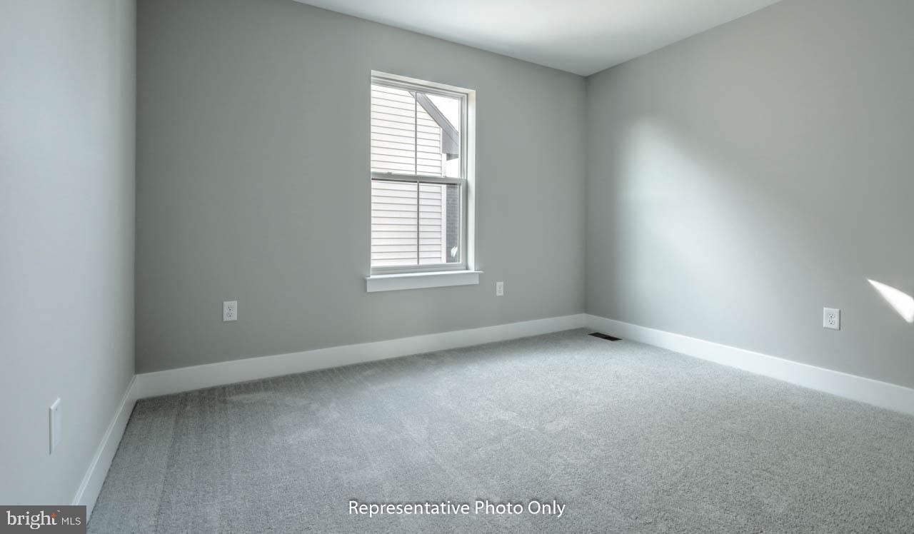 MADISON COURT - Residential