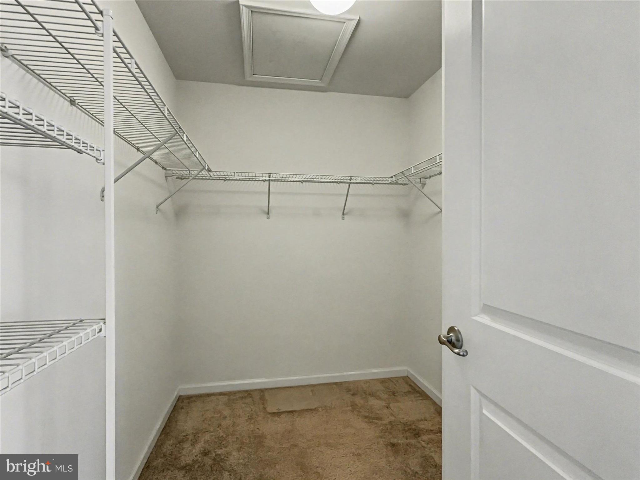 LOGANS RESERVE - Residential