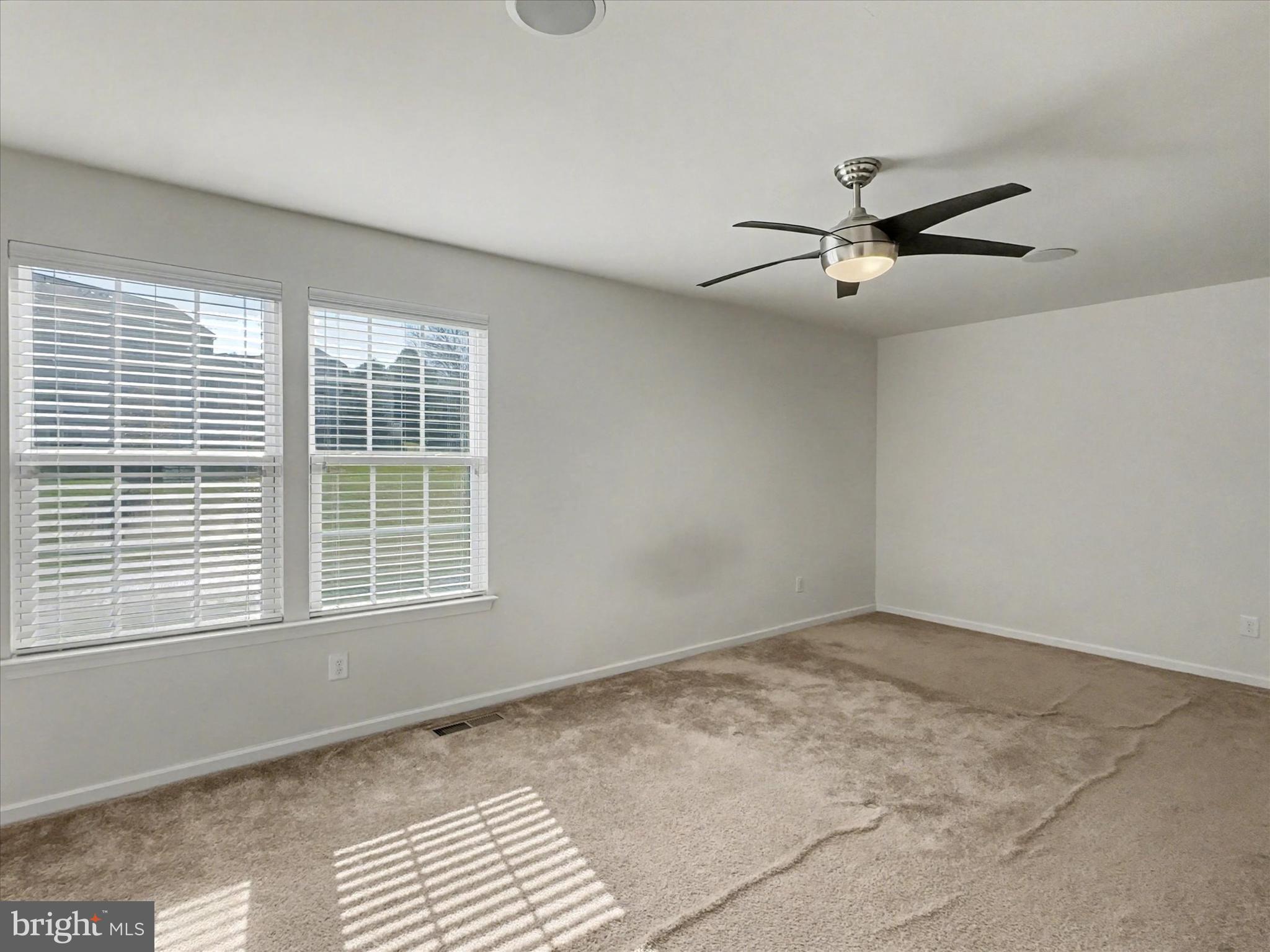 LOGANS RESERVE - Residential