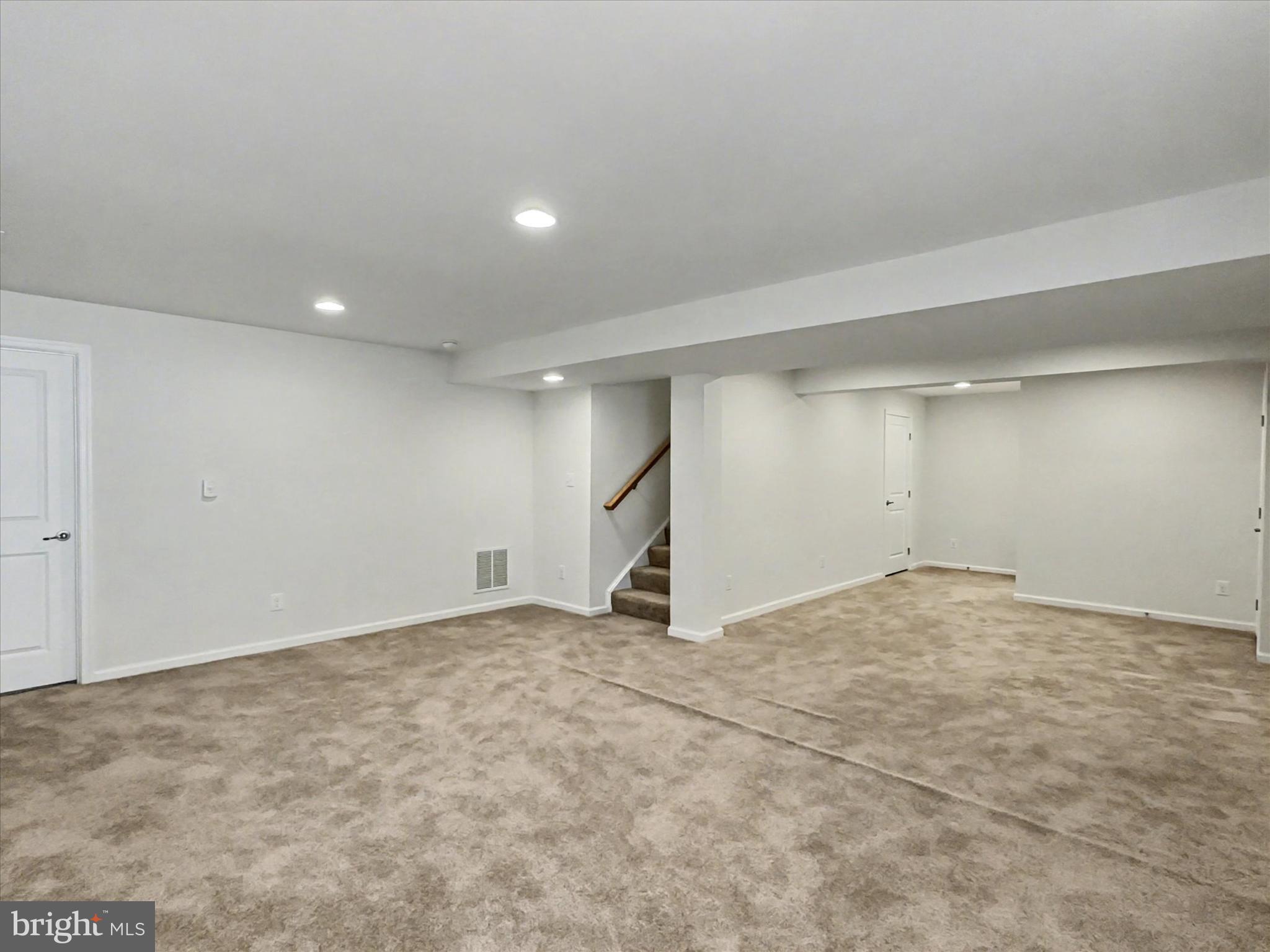 LOGANS RESERVE - Residential