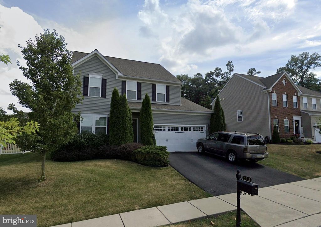 Photo of 813 Countryside Road, SEVEN VALLEYS, PA 17360 (MLS # PAYK2092310)