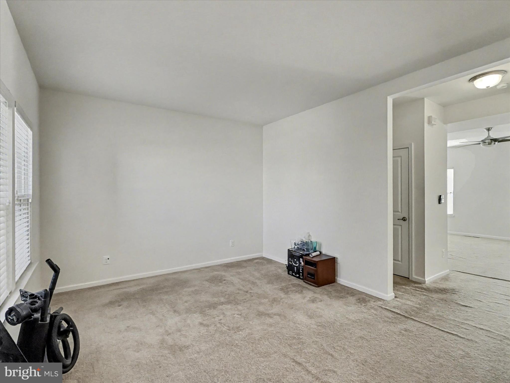 LOGANS RESERVE - Residential