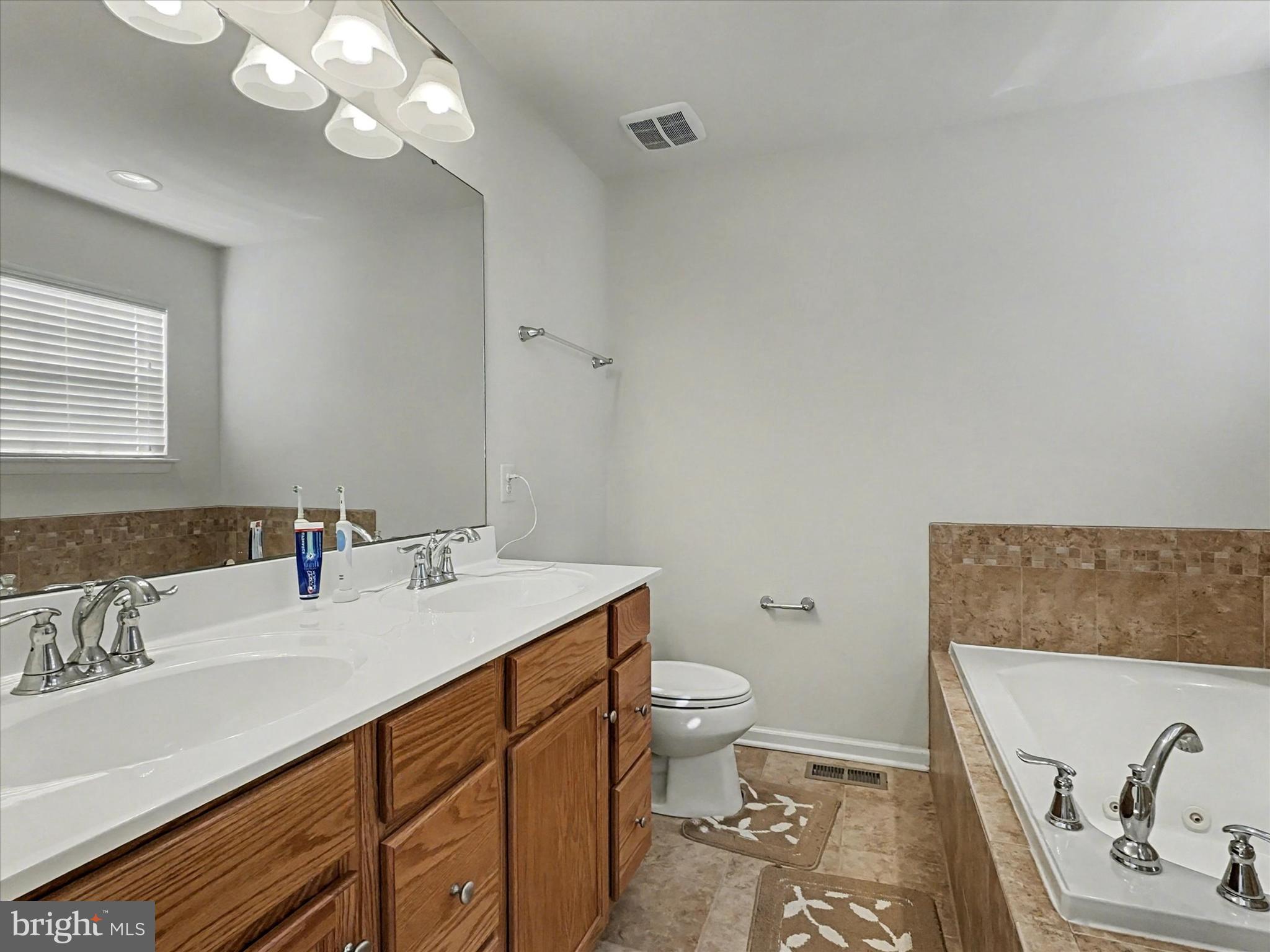 LOGANS RESERVE - Residential