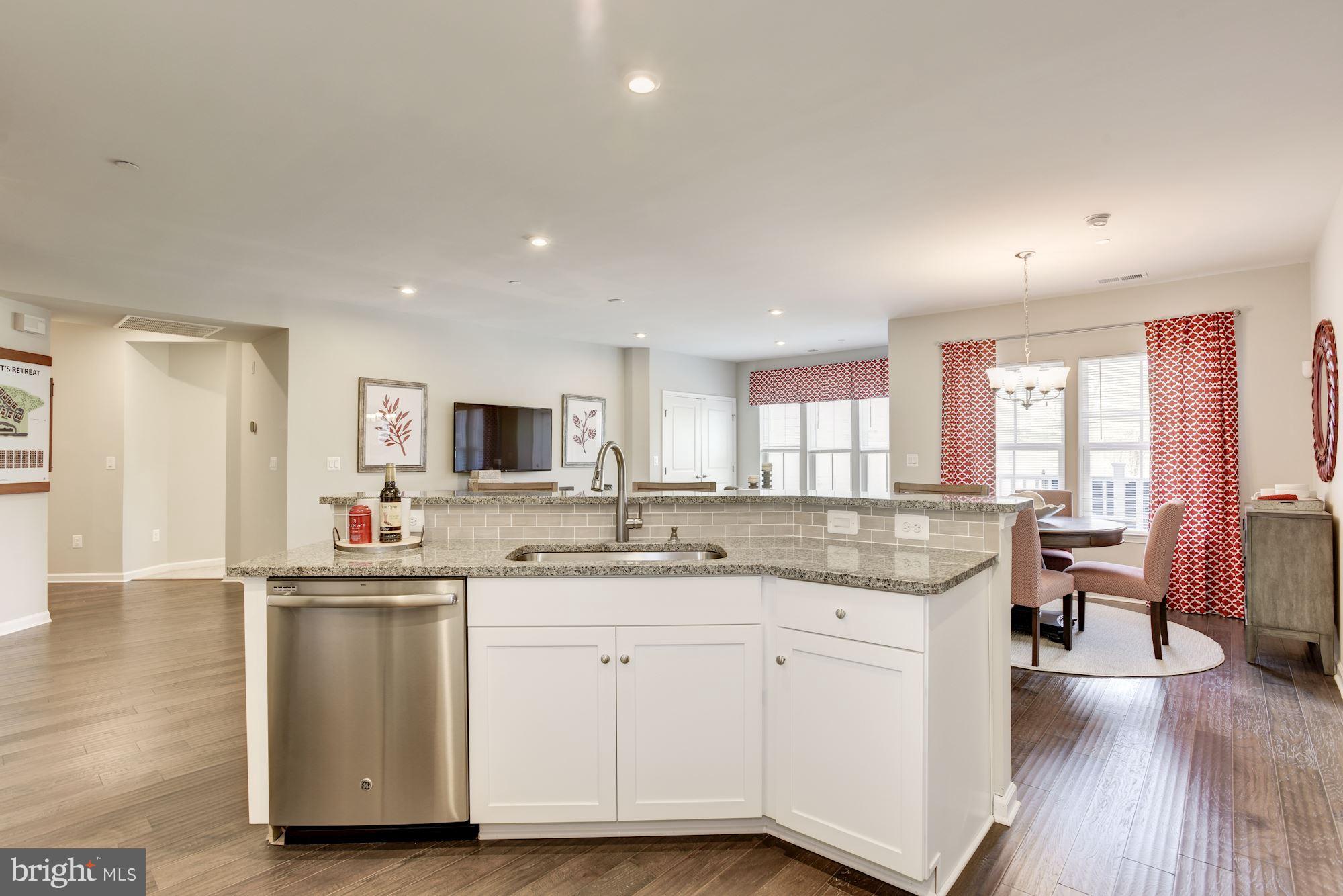 LAKE LINGANORE OAKDALE - Residential