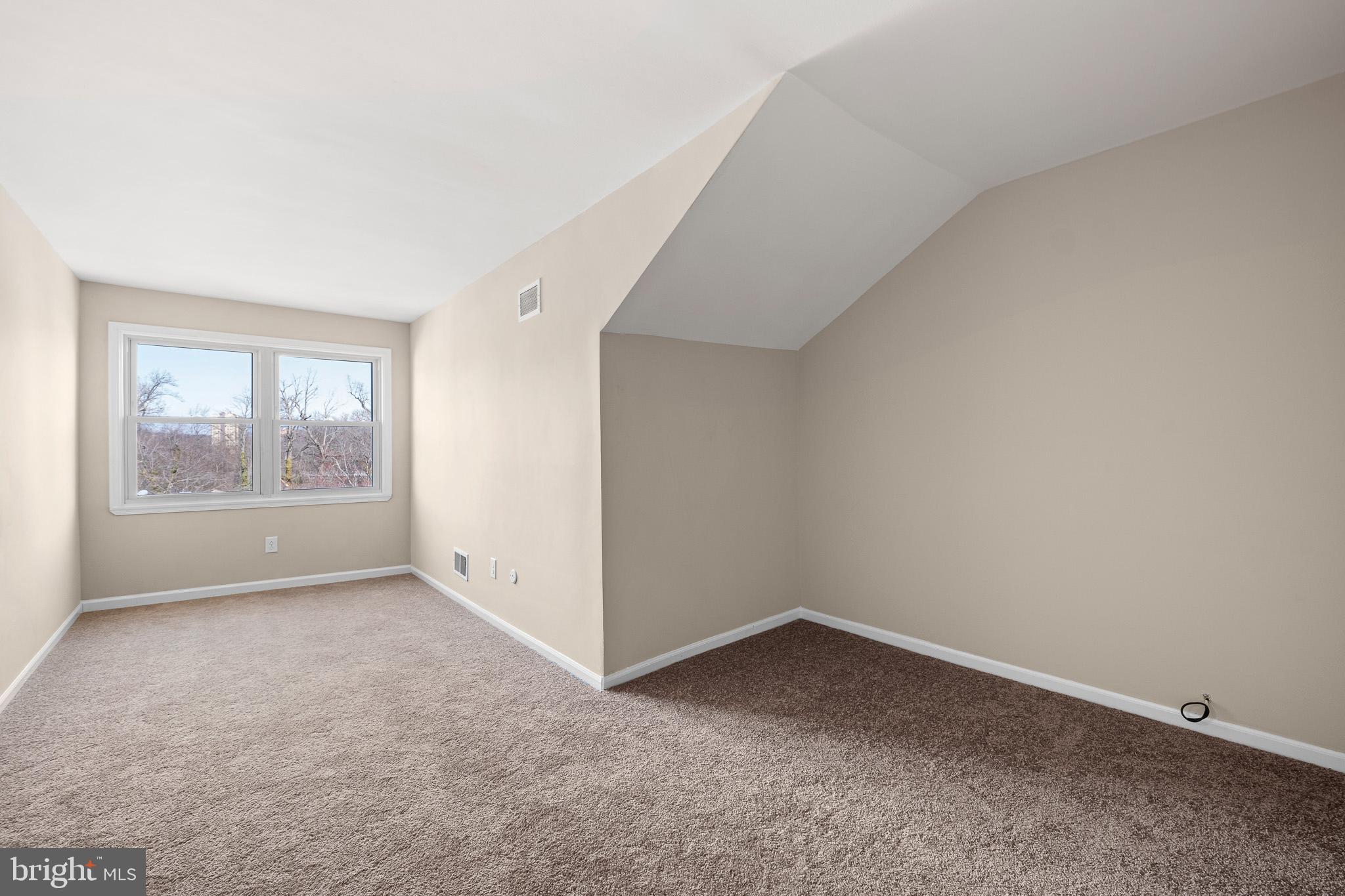 TROLLEY SQUARE - Residential