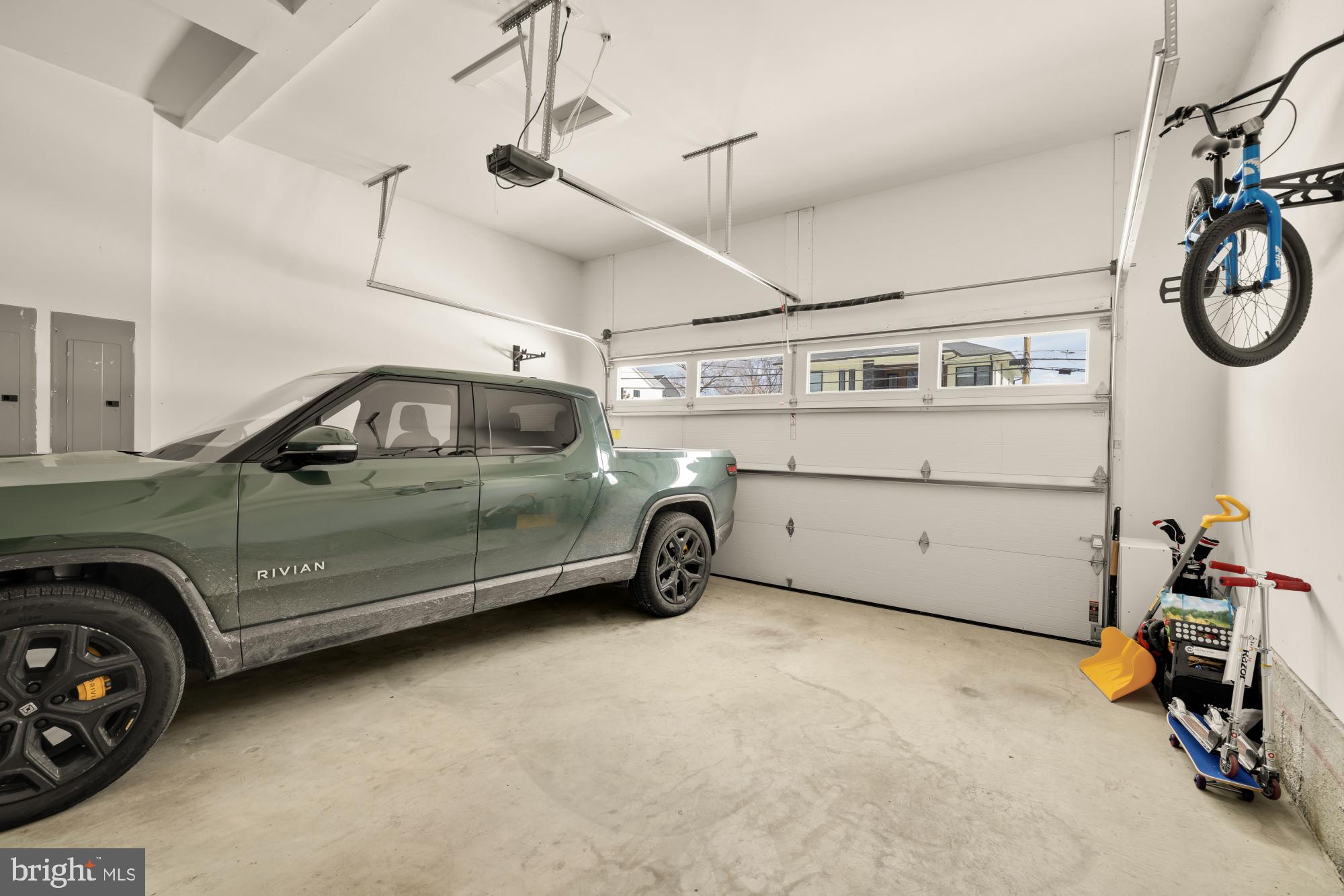 PIMMIT HILLS - Residential