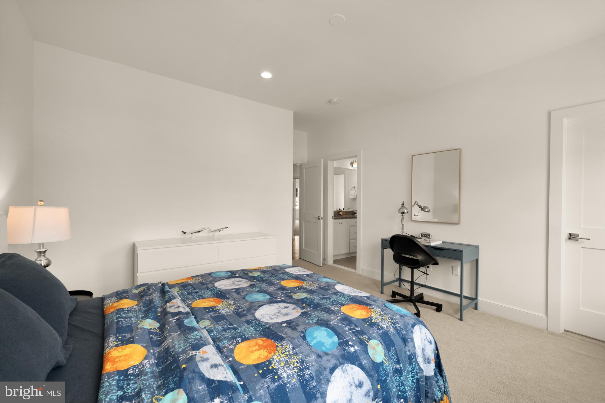 PIMMIT HILLS - Residential