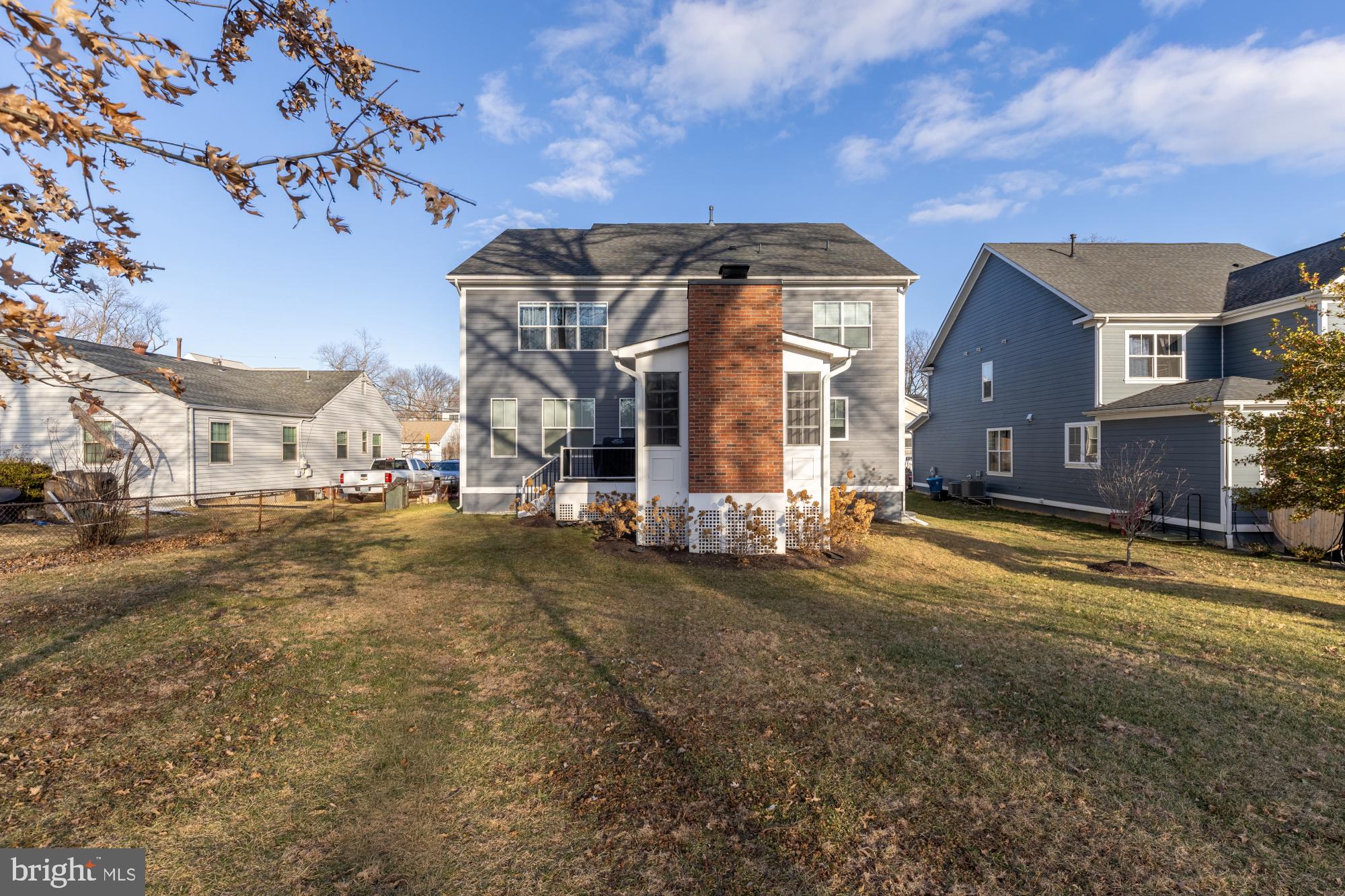 PIMMIT HILLS - Residential