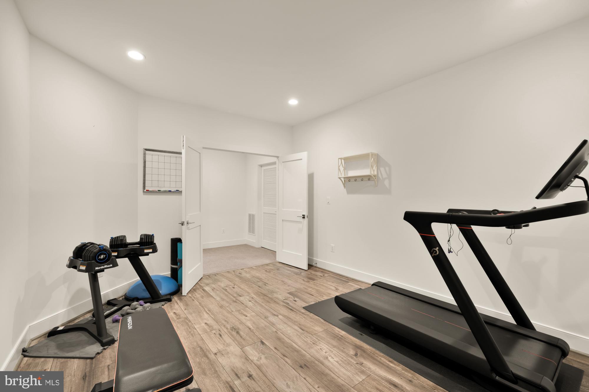 PIMMIT HILLS - Residential