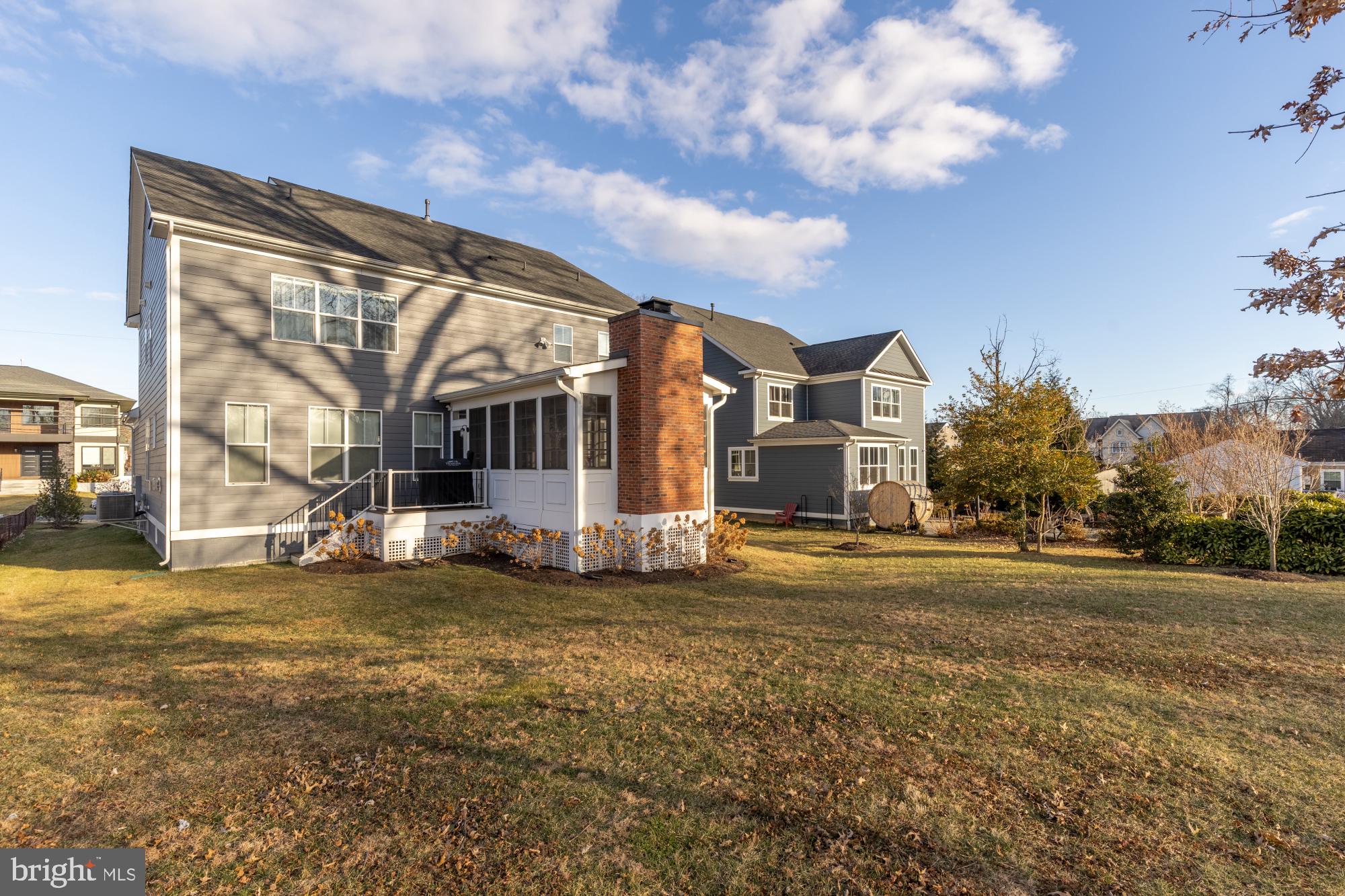 PIMMIT HILLS - Residential