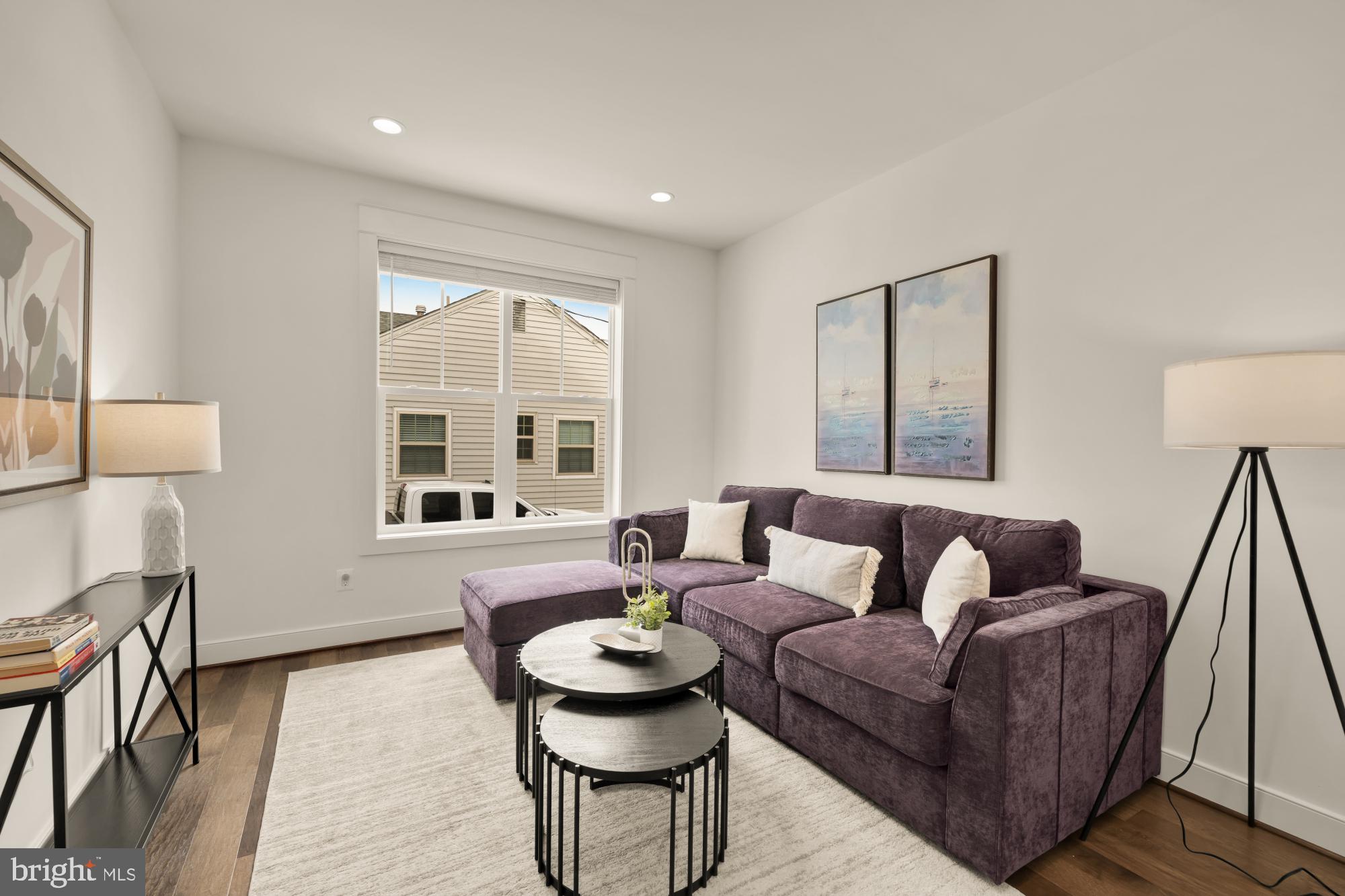 PIMMIT HILLS - Residential