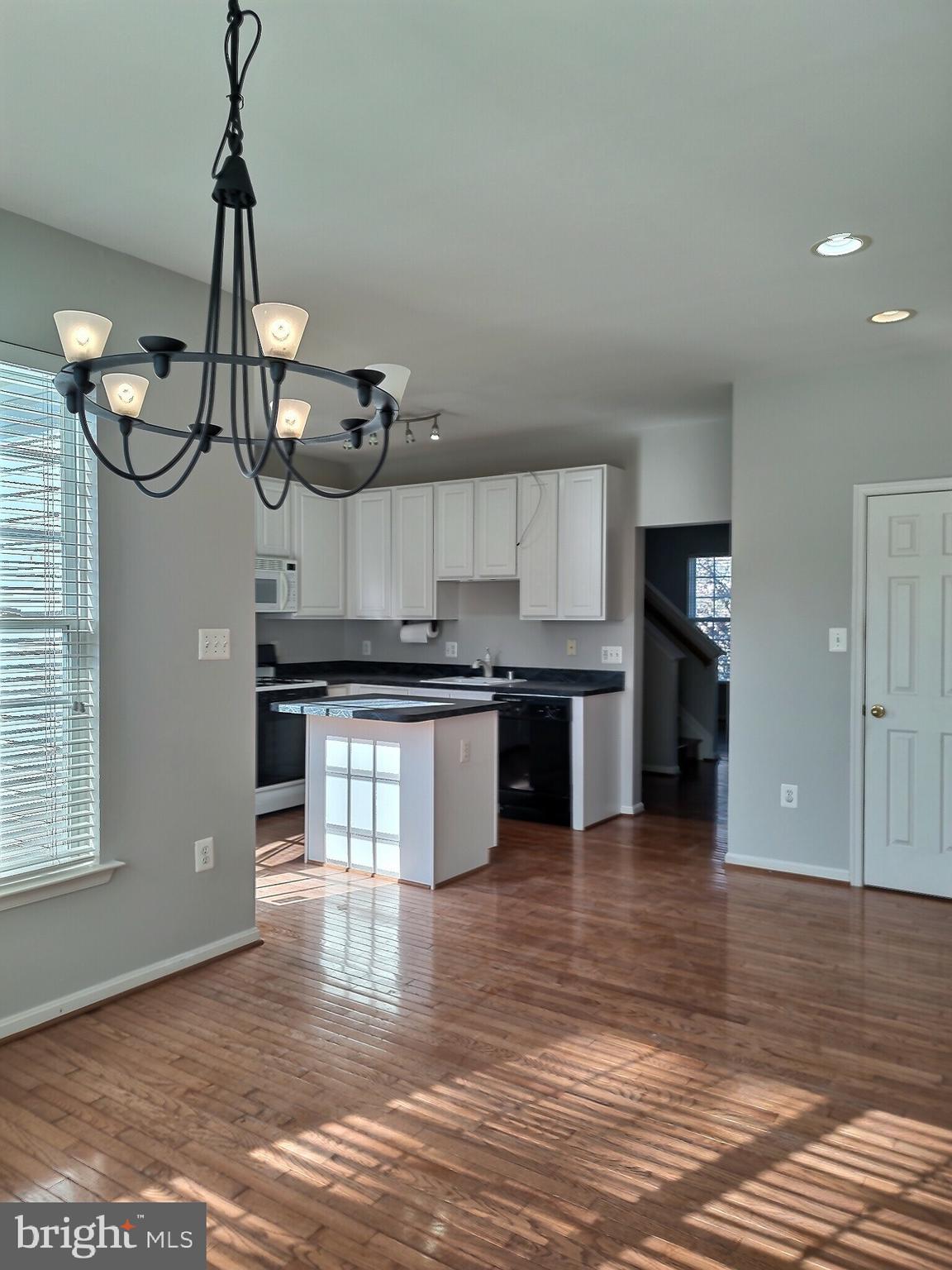 JEFFERSON VILLAGE - Residential Lease