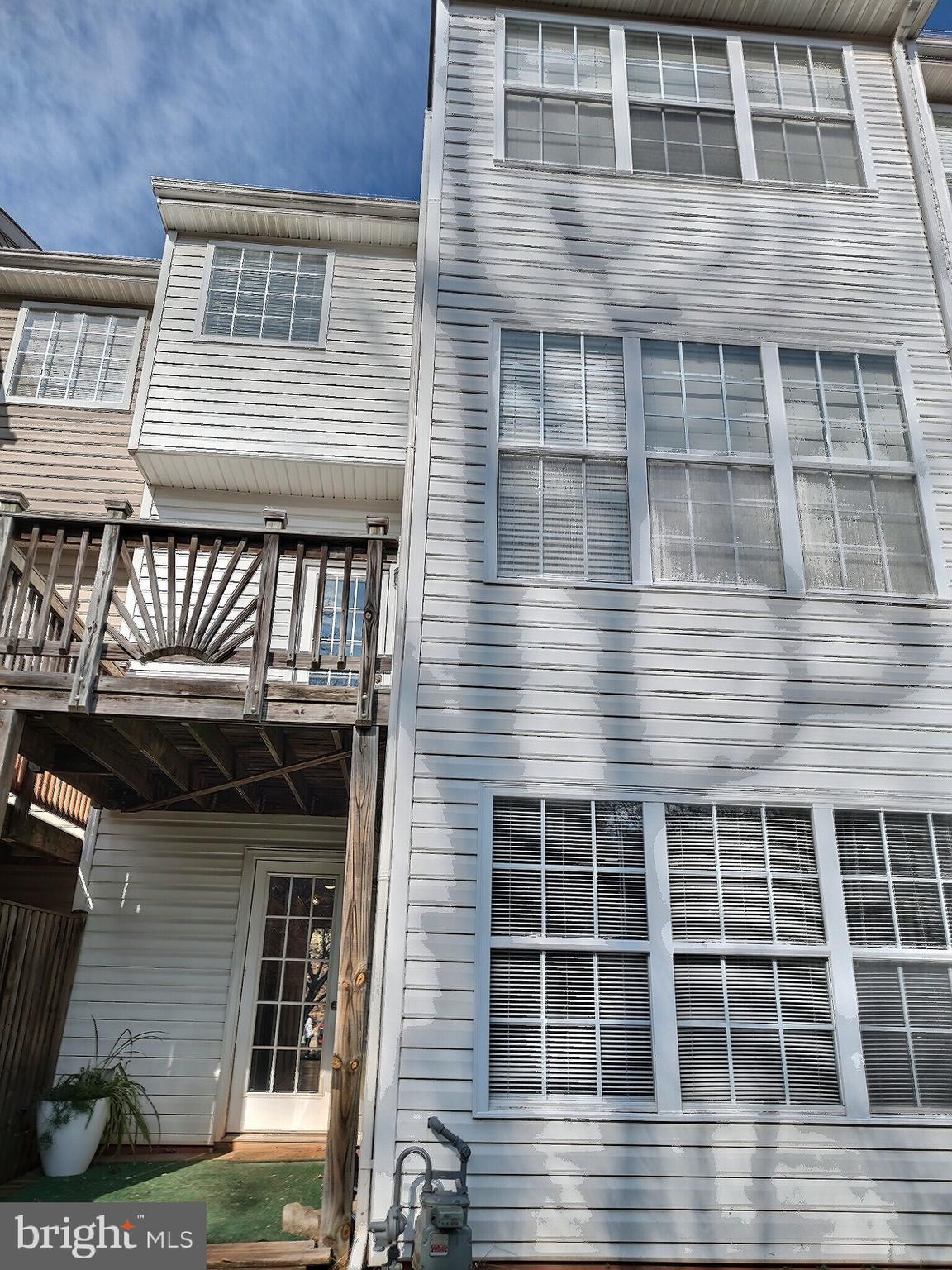 JEFFERSON VILLAGE - Residential Lease