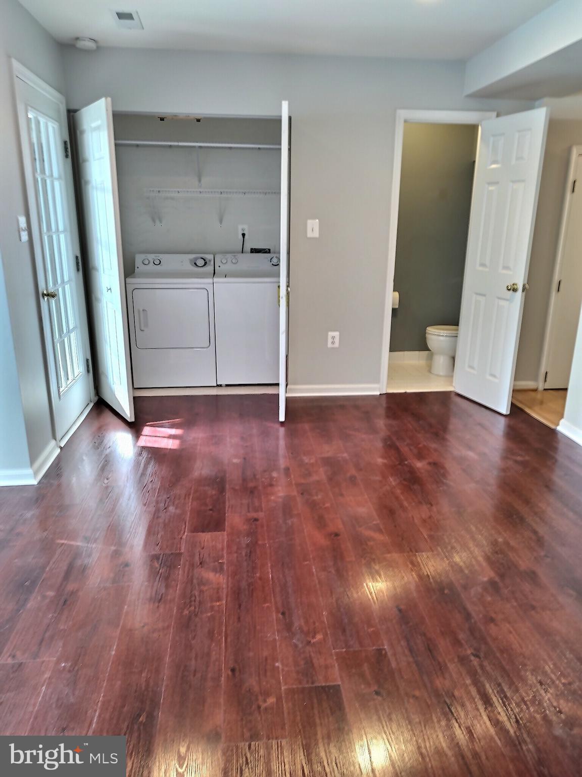 JEFFERSON VILLAGE - Residential Lease