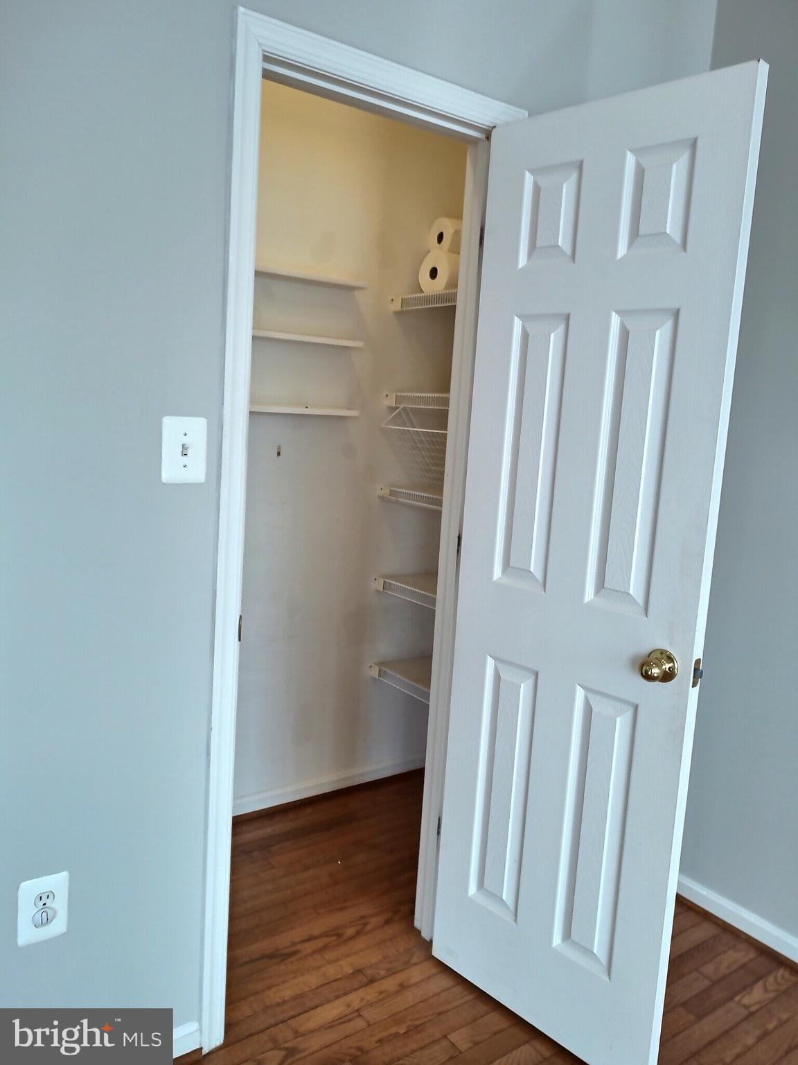 JEFFERSON VILLAGE - Residential Lease