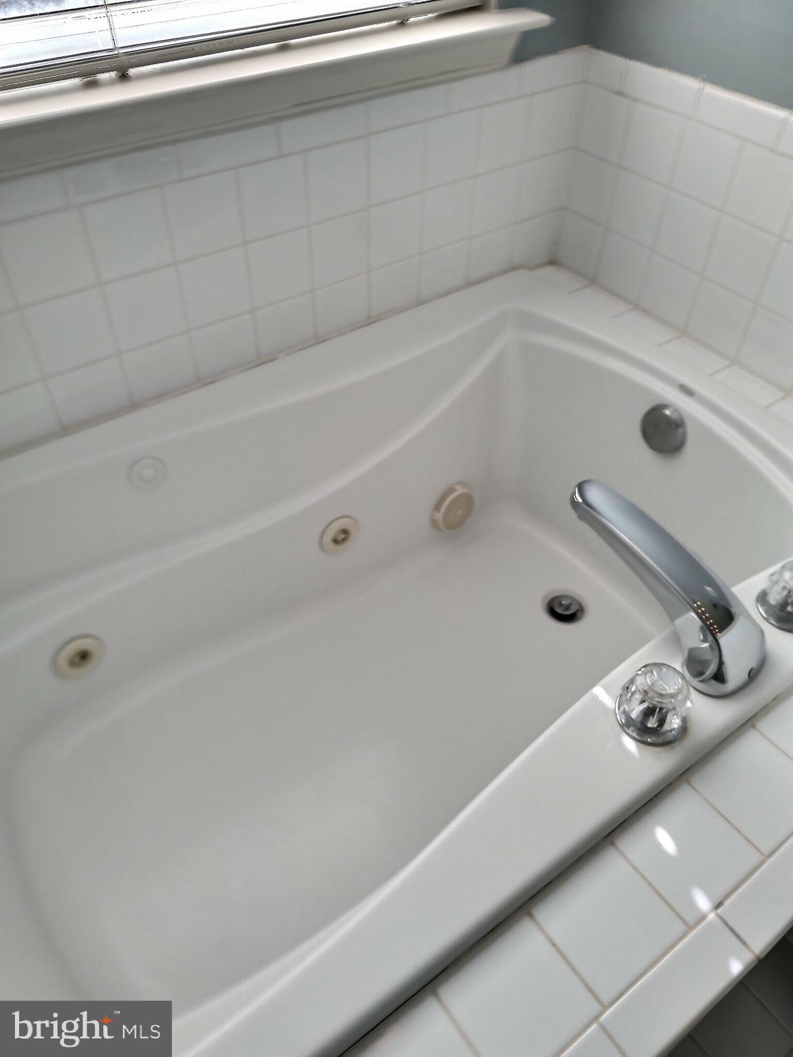 JEFFERSON VILLAGE - Residential Lease