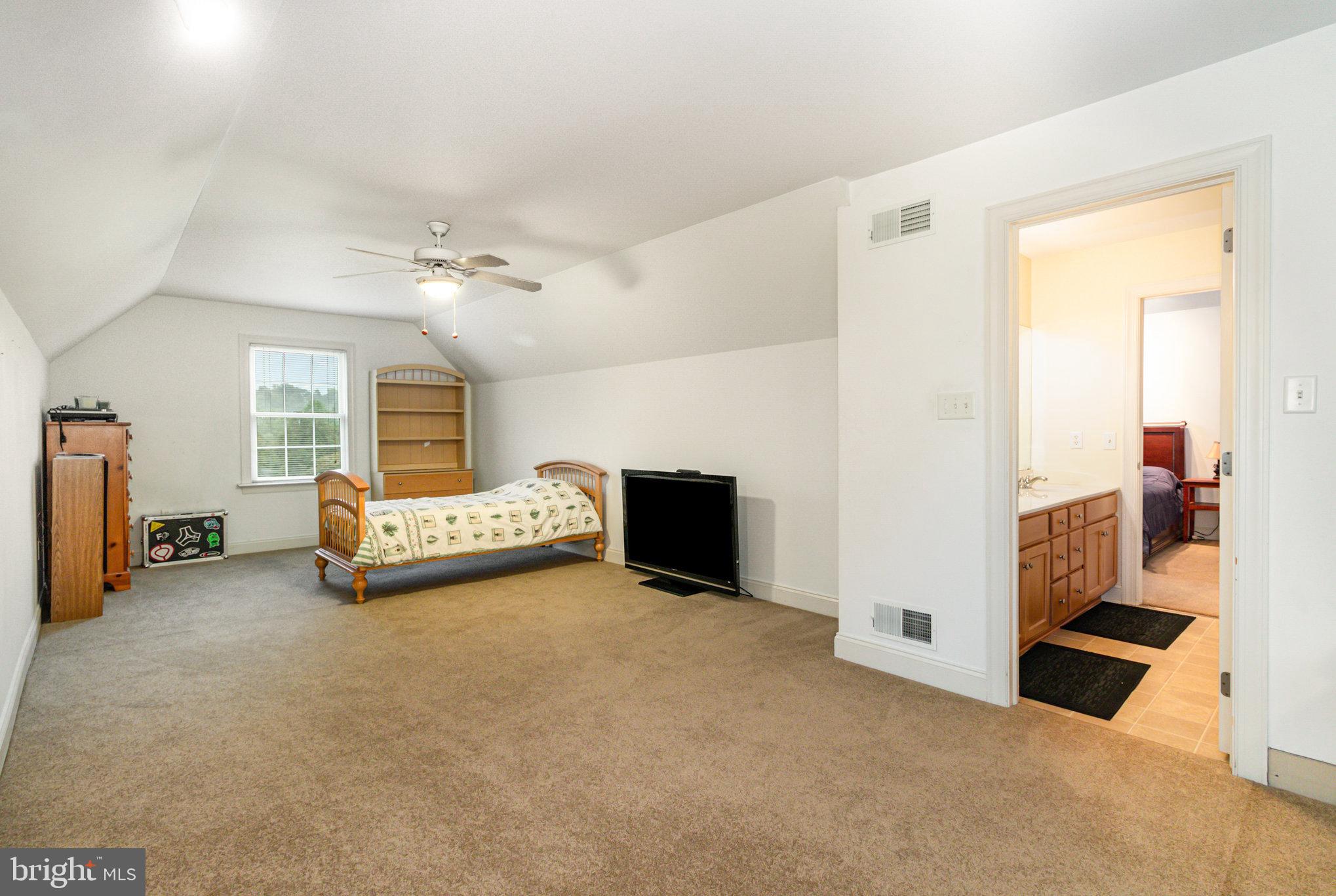 HIGH MEADOW - Residential