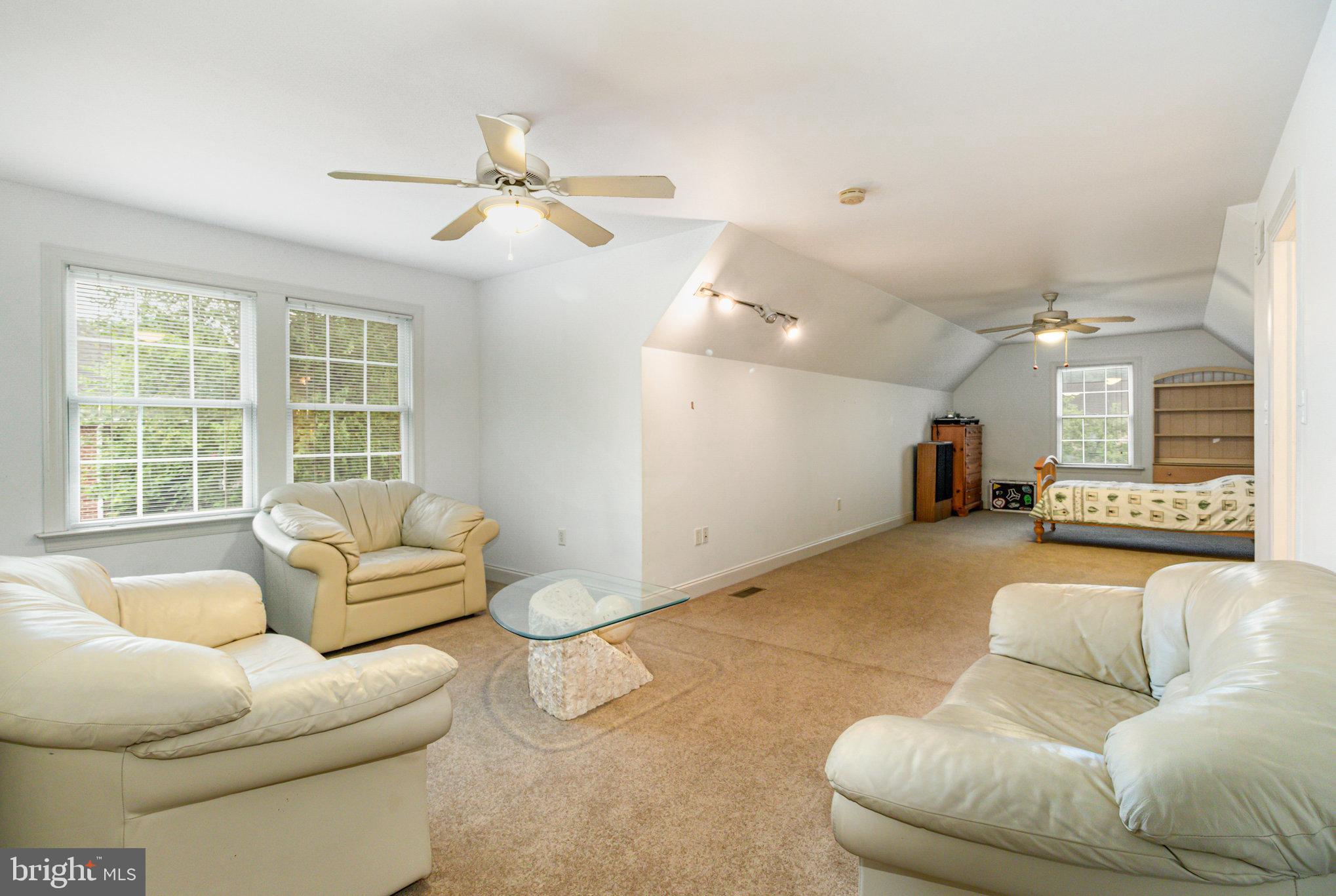 HIGH MEADOW - Residential