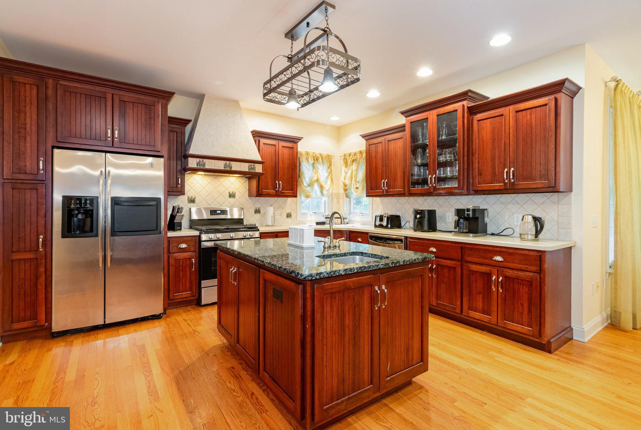 HIGH MEADOW - Residential