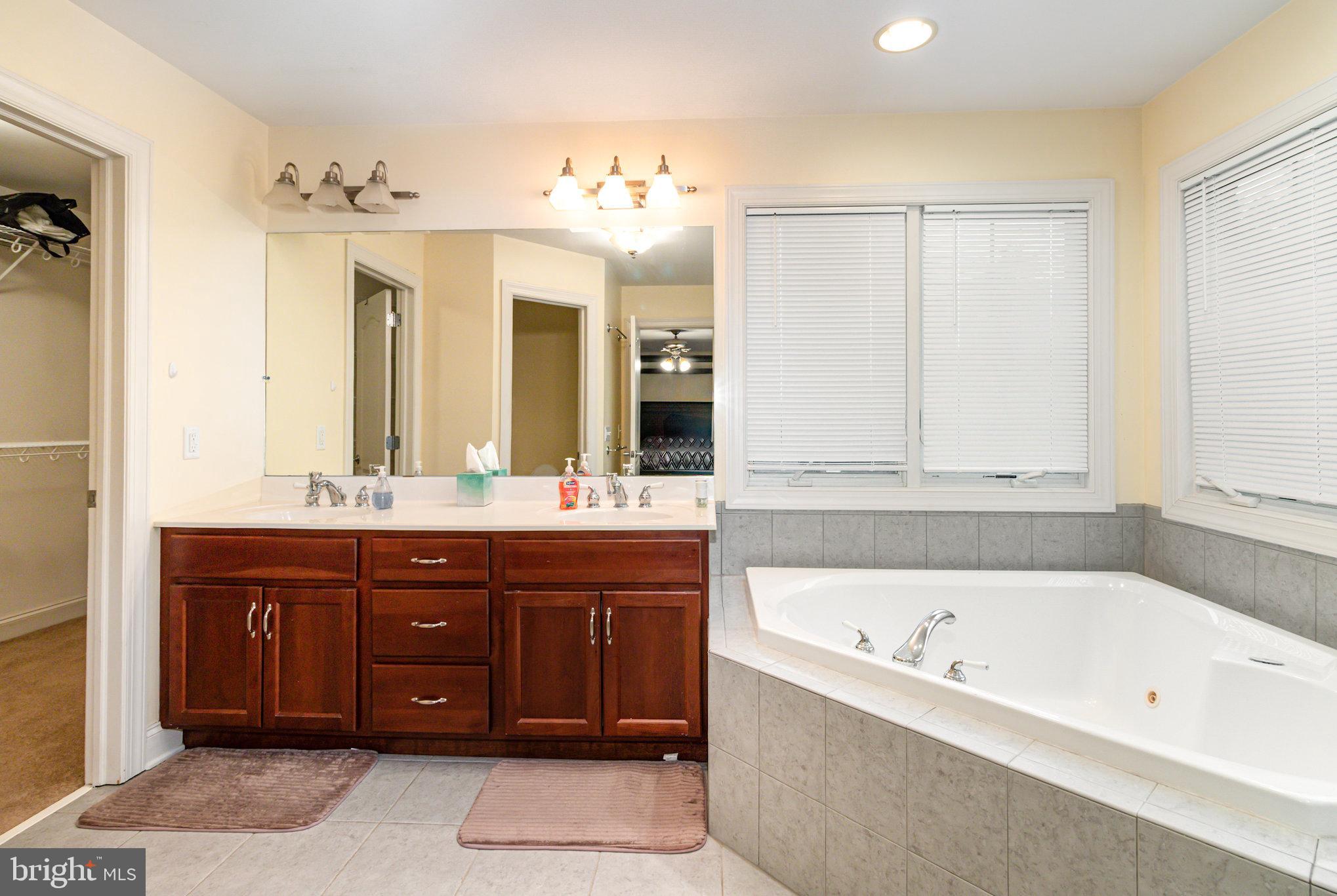 HIGH MEADOW - Residential